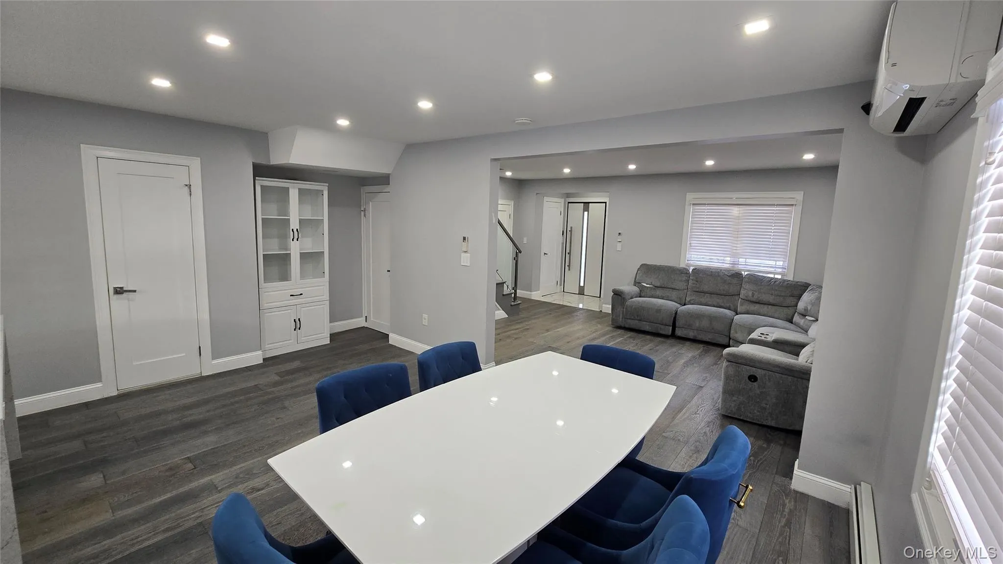 80-06 209th Street, New York, NY, 4 Bedrooms Bedrooms, 6 Rooms Rooms,2 BathroomsBathrooms,Residential Lease,For Rent,209th,0,960594 80-06 209th Street, New York, NY, 4 Bedrooms Bedrooms, 6 Rooms Rooms,2 BathroomsBathrooms,Residential Lease,For Rent,209th,0,960594