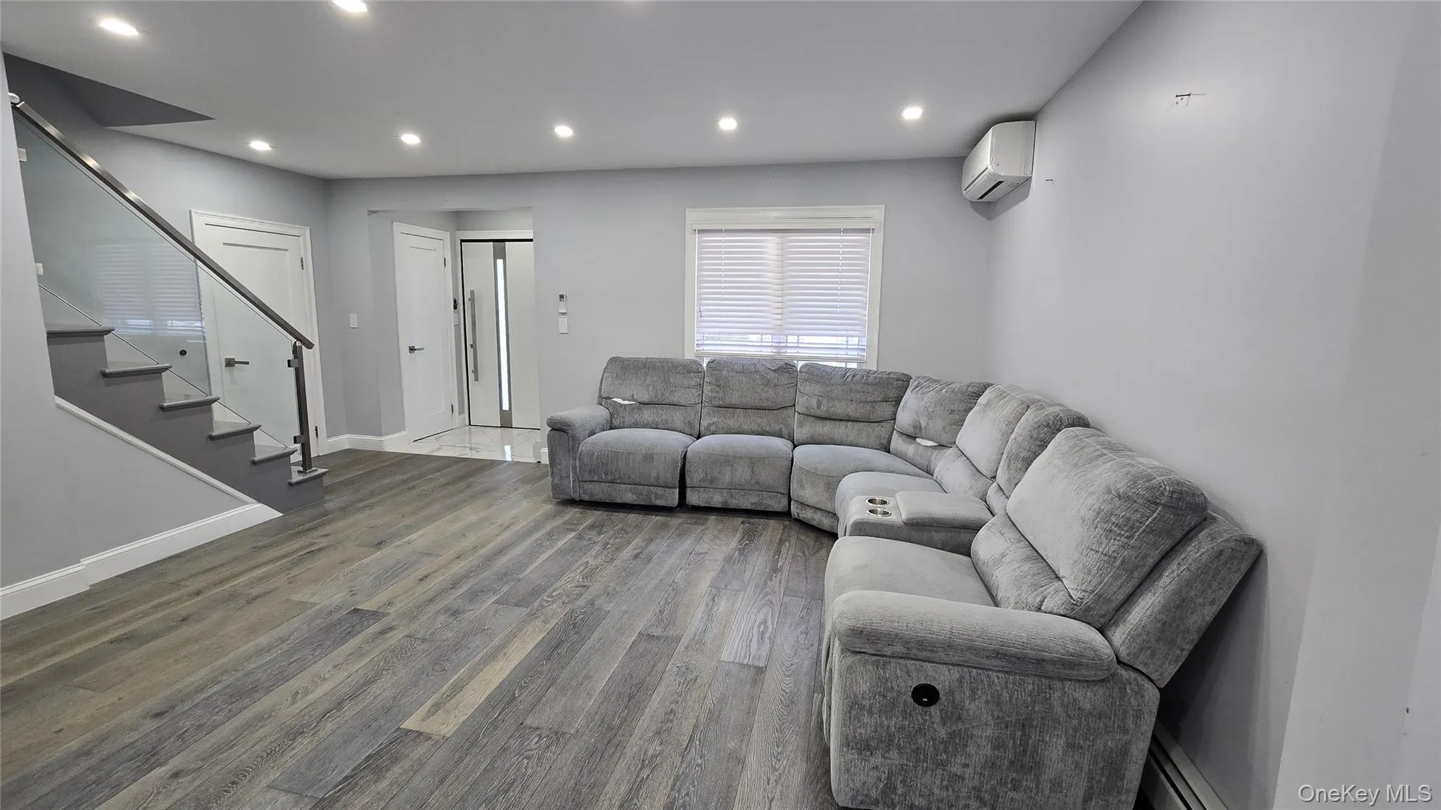 80-06 209th Street, New York, NY, 4 Bedrooms Bedrooms, 6 Rooms Rooms,2 BathroomsBathrooms,Residential Lease,For Rent,209th,0,960594 80-06 209th Street, New York, NY, 4 Bedrooms Bedrooms, 6 Rooms Rooms,2 BathroomsBathrooms,Residential Lease,For Rent,209th,0,960594