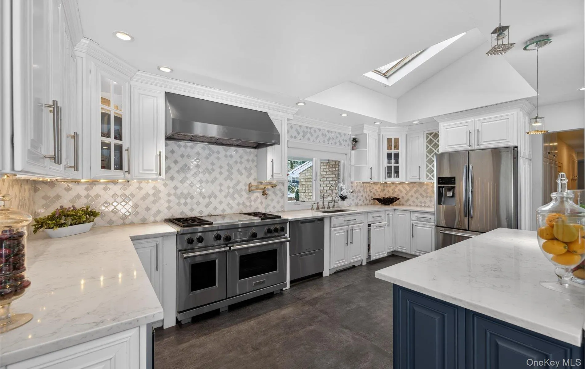 11 Juneau Boulevard, Oyster Bay, NY, 4 Bedrooms Bedrooms, 10 Rooms Rooms,3 BathroomsBathrooms,Residential Lease,For Rent,Juneau,0,960607 11 Juneau Boulevard, Oyster Bay, NY, 4 Bedrooms Bedrooms, 10 Rooms Rooms,3 BathroomsBathrooms,Residential Lease,For Rent,Juneau,0,960607