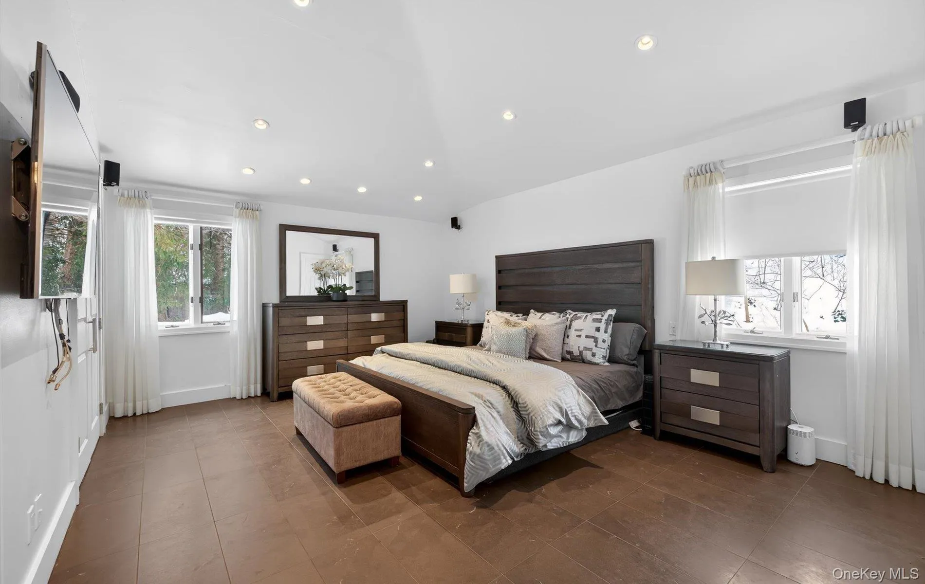 11 Juneau Boulevard, Oyster Bay, NY, 4 Bedrooms Bedrooms, 10 Rooms Rooms,3 BathroomsBathrooms,Residential Lease,For Rent,Juneau,0,960607 11 Juneau Boulevard, Oyster Bay, NY, 4 Bedrooms Bedrooms, 10 Rooms Rooms,3 BathroomsBathrooms,Residential Lease,For Rent,Juneau,0,960607