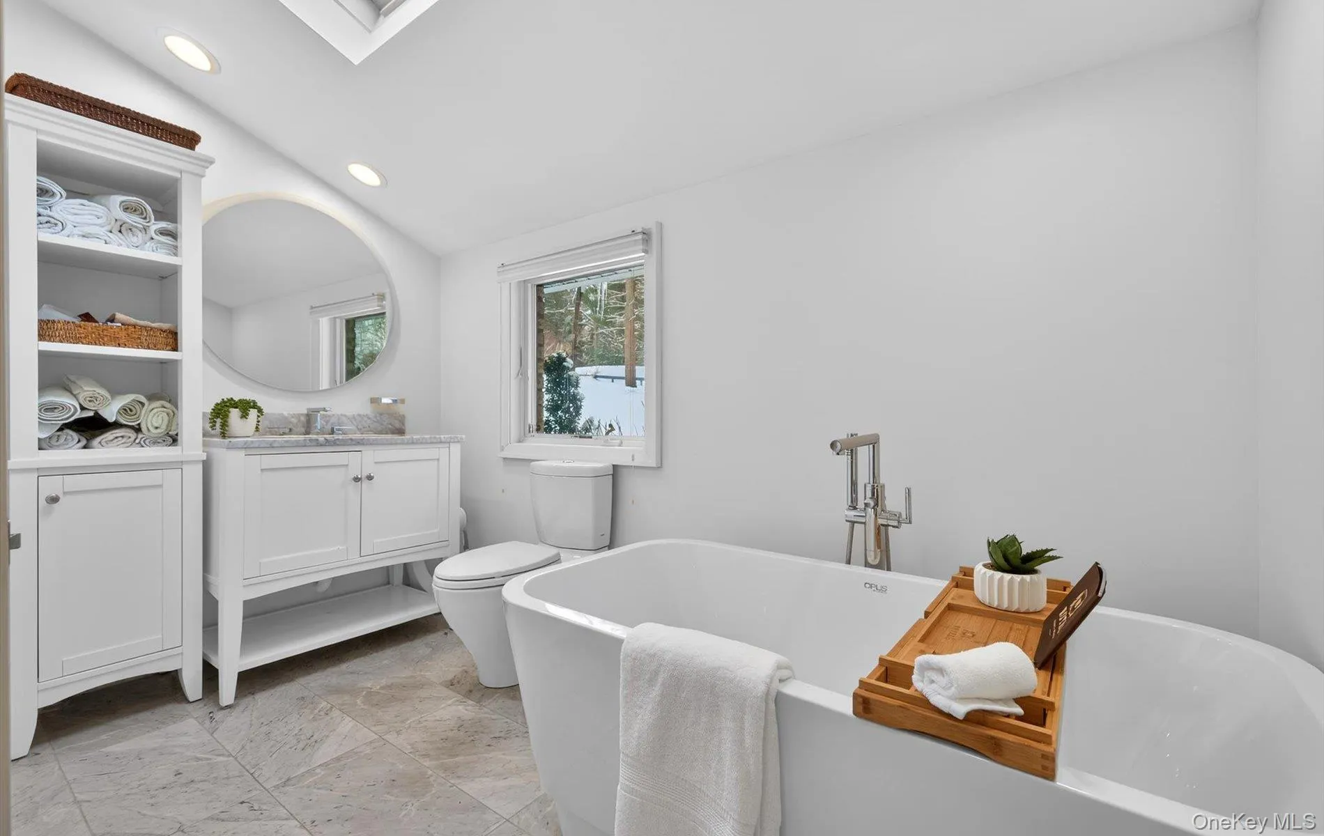 11 Juneau Boulevard, Oyster Bay, NY, 4 Bedrooms Bedrooms, 10 Rooms Rooms,3 BathroomsBathrooms,Residential Lease,For Rent,Juneau,0,960607 11 Juneau Boulevard, Oyster Bay, NY, 4 Bedrooms Bedrooms, 10 Rooms Rooms,3 BathroomsBathrooms,Residential Lease,For Rent,Juneau,0,960607