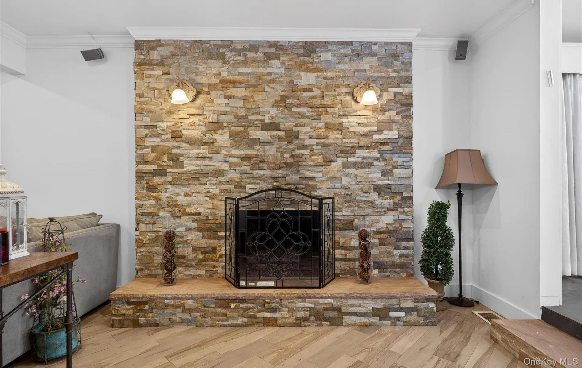 11 Juneau Boulevard, Oyster Bay, NY, 4 Bedrooms Bedrooms, 10 Rooms Rooms,3 BathroomsBathrooms,Residential Lease,For Rent,Juneau,0,960607 11 Juneau Boulevard, Oyster Bay, NY, 4 Bedrooms Bedrooms, 10 Rooms Rooms,3 BathroomsBathrooms,Residential Lease,For Rent,Juneau,0,960607