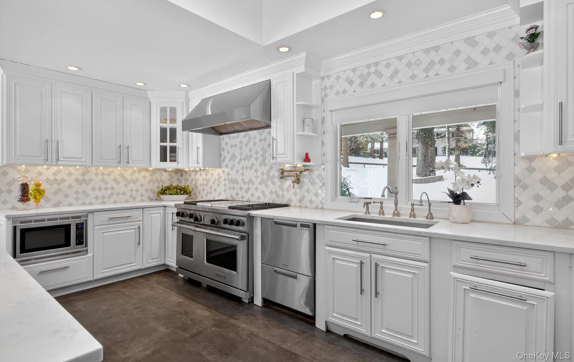 11 Juneau Boulevard, Oyster Bay, NY, 4 Bedrooms Bedrooms, 10 Rooms Rooms,3 BathroomsBathrooms,Residential Lease,For Rent,Juneau,0,960607 11 Juneau Boulevard, Oyster Bay, NY, 4 Bedrooms Bedrooms, 10 Rooms Rooms,3 BathroomsBathrooms,Residential Lease,For Rent,Juneau,0,960607