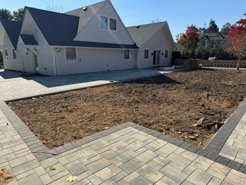 1 Strawberry Lane, North Hempstead, NY, 5 Bedrooms Bedrooms, 9 Rooms Rooms,4 BathroomsBathrooms,Residential,For Rent,Strawberry,0,960616 1 Strawberry Lane, North Hempstead, NY, 5 Bedrooms Bedrooms, 9 Rooms Rooms,4 BathroomsBathrooms,Residential,For Rent,Strawberry,0,960616