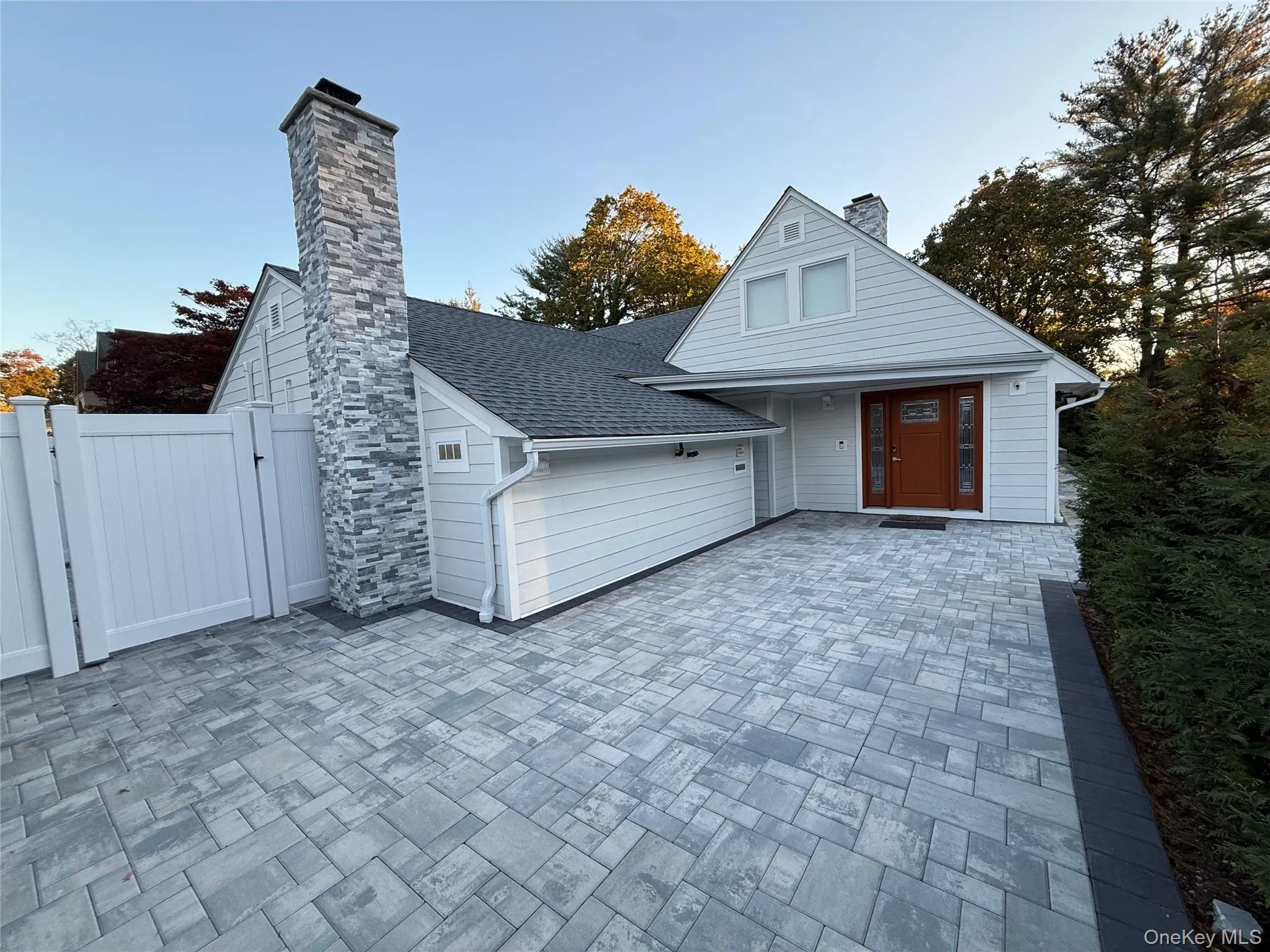 1 Strawberry Lane, North Hempstead, NY, 5 Bedrooms Bedrooms, 9 Rooms Rooms,4 BathroomsBathrooms,Residential,For Rent,Strawberry,0,960616 1 Strawberry Lane, North Hempstead, NY, 5 Bedrooms Bedrooms, 9 Rooms Rooms,4 BathroomsBathrooms,Residential,For Rent,Strawberry,0,960616