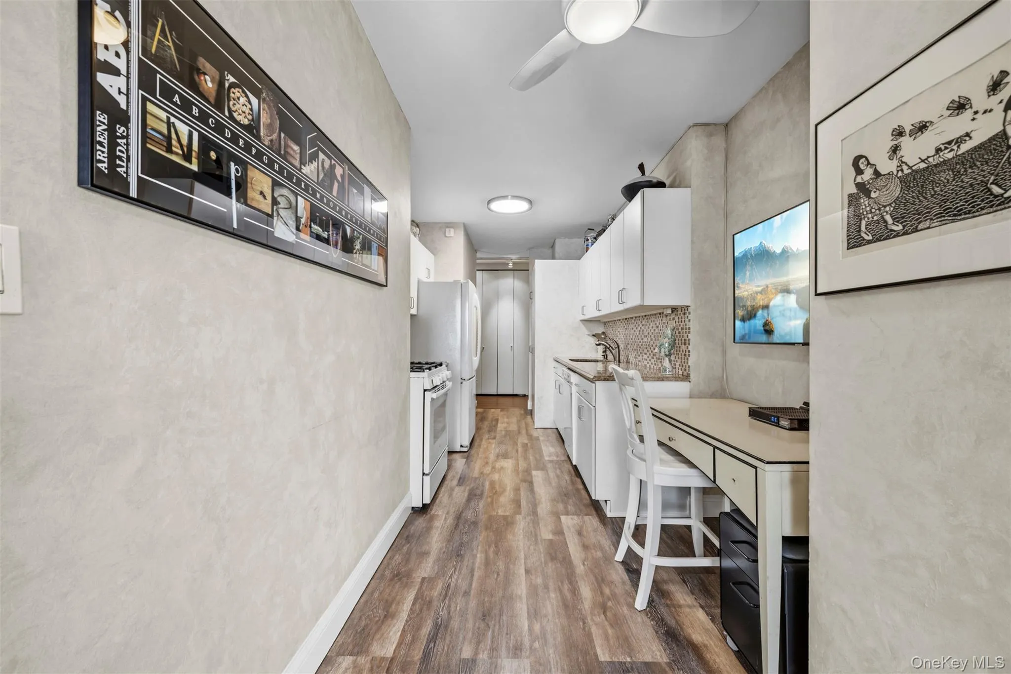 269-10 Grand Central Parkway, New York, NY, 2 Bedrooms Bedrooms, 5 Rooms Rooms,2 BathroomsBathrooms,Residential,For Rent,Grand Central,0,960622 269-10 Grand Central Parkway, New York, NY, 2 Bedrooms Bedrooms, 5 Rooms Rooms,2 BathroomsBathrooms,Residential,For Rent,Grand Central,0,960622