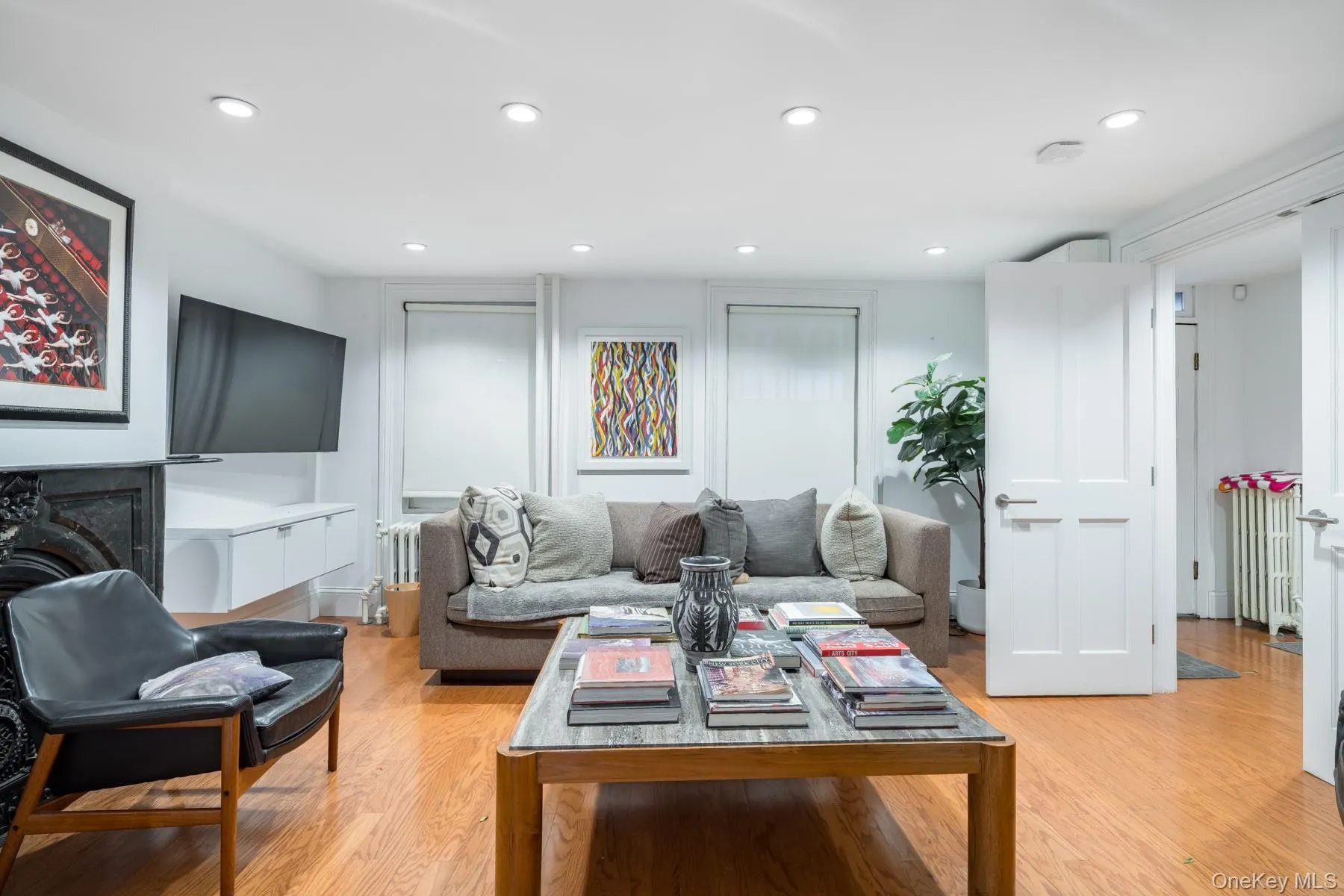 17 East 128th Street, New York, NY, 4 Bedrooms Bedrooms, 9 Rooms Rooms,2 BathroomsBathrooms,Residential Sale,For Rent,128th,0,960656 17 East 128th Street, New York, NY, 4 Bedrooms Bedrooms, 9 Rooms Rooms,2 BathroomsBathrooms,Residential Sale,For Rent,128th,0,960656