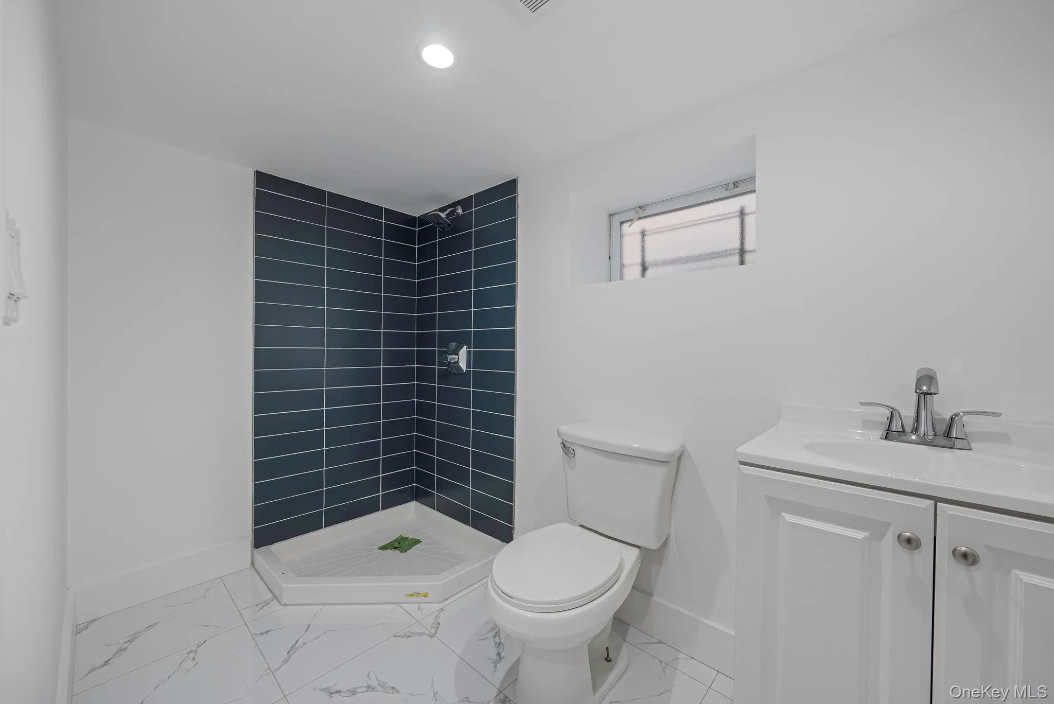 17140 119th Avenue, New York, NY, 4 Bedrooms Bedrooms, 9 Rooms Rooms,3 BathroomsBathrooms,Residential,For Rent,119th,0,960663 17140 119th Avenue, New York, NY, 4 Bedrooms Bedrooms, 9 Rooms Rooms,3 BathroomsBathrooms,Residential,For Rent,119th,0,960663