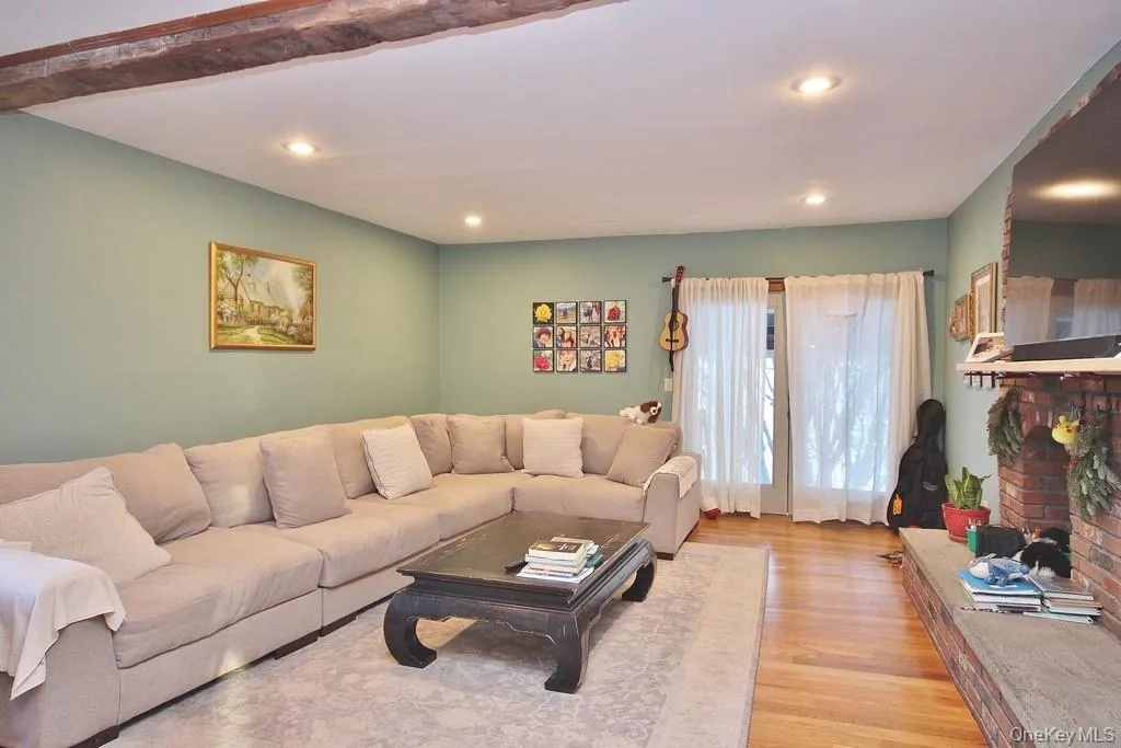 487 Black Meadow Road, Chester Town, NY, 6 Bedrooms Bedrooms, 11 Rooms Rooms,3 BathroomsBathrooms,Residential,For Rent,Black Meadow,0,960665 487 Black Meadow Road, Chester Town, NY, 6 Bedrooms Bedrooms, 11 Rooms Rooms,3 BathroomsBathrooms,Residential,For Rent,Black Meadow,0,960665