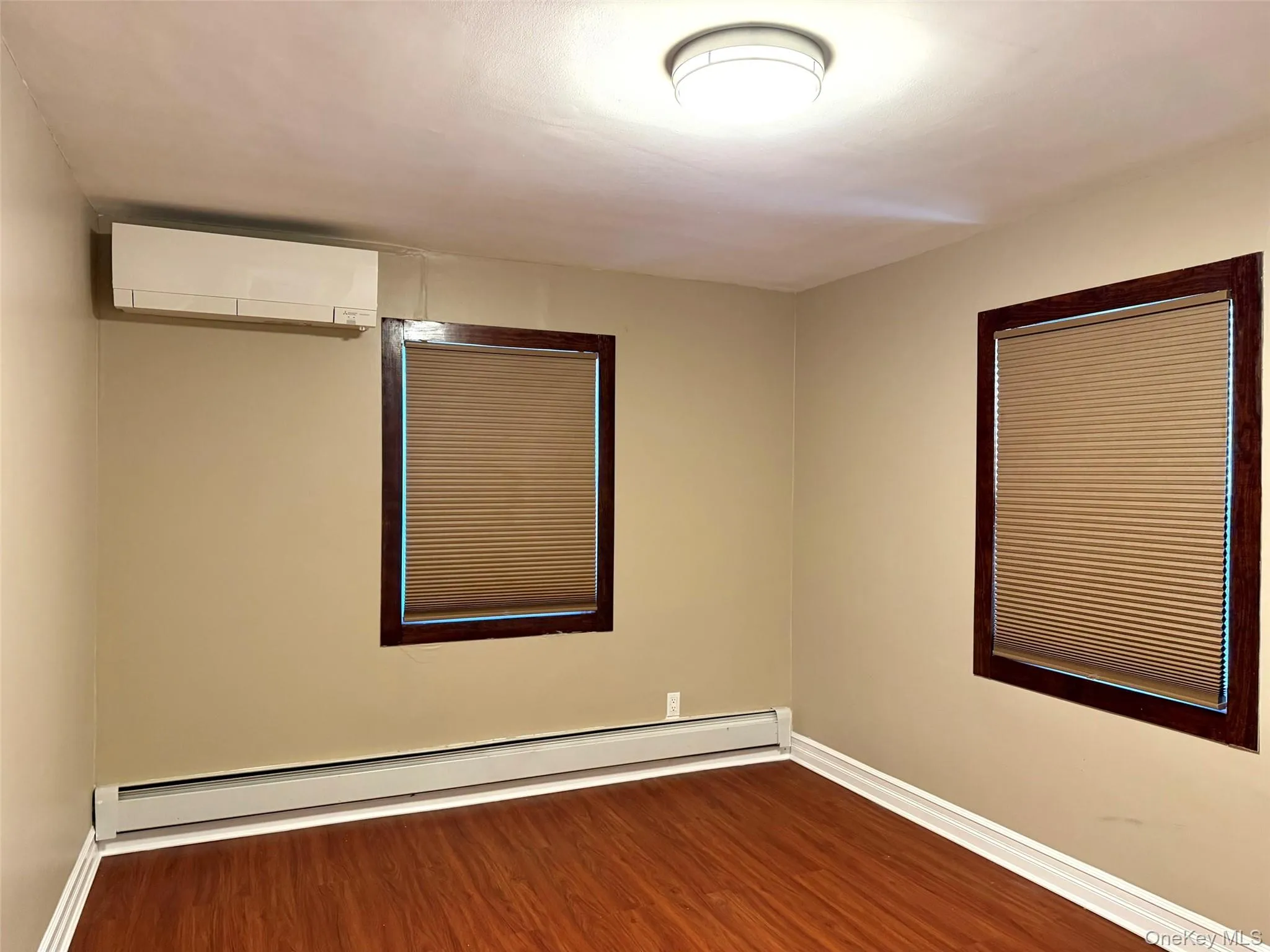 42-47 194TH Street, New York, NY, 2 Bedrooms Bedrooms, 4 Rooms Rooms,1 BathroomBathrooms,Residential Lease,For Rent,194TH,0,960675 42-47 194TH Street, New York, NY, 2 Bedrooms Bedrooms, 4 Rooms Rooms,1 BathroomBathrooms,Residential Lease,For Rent,194TH,0,960675