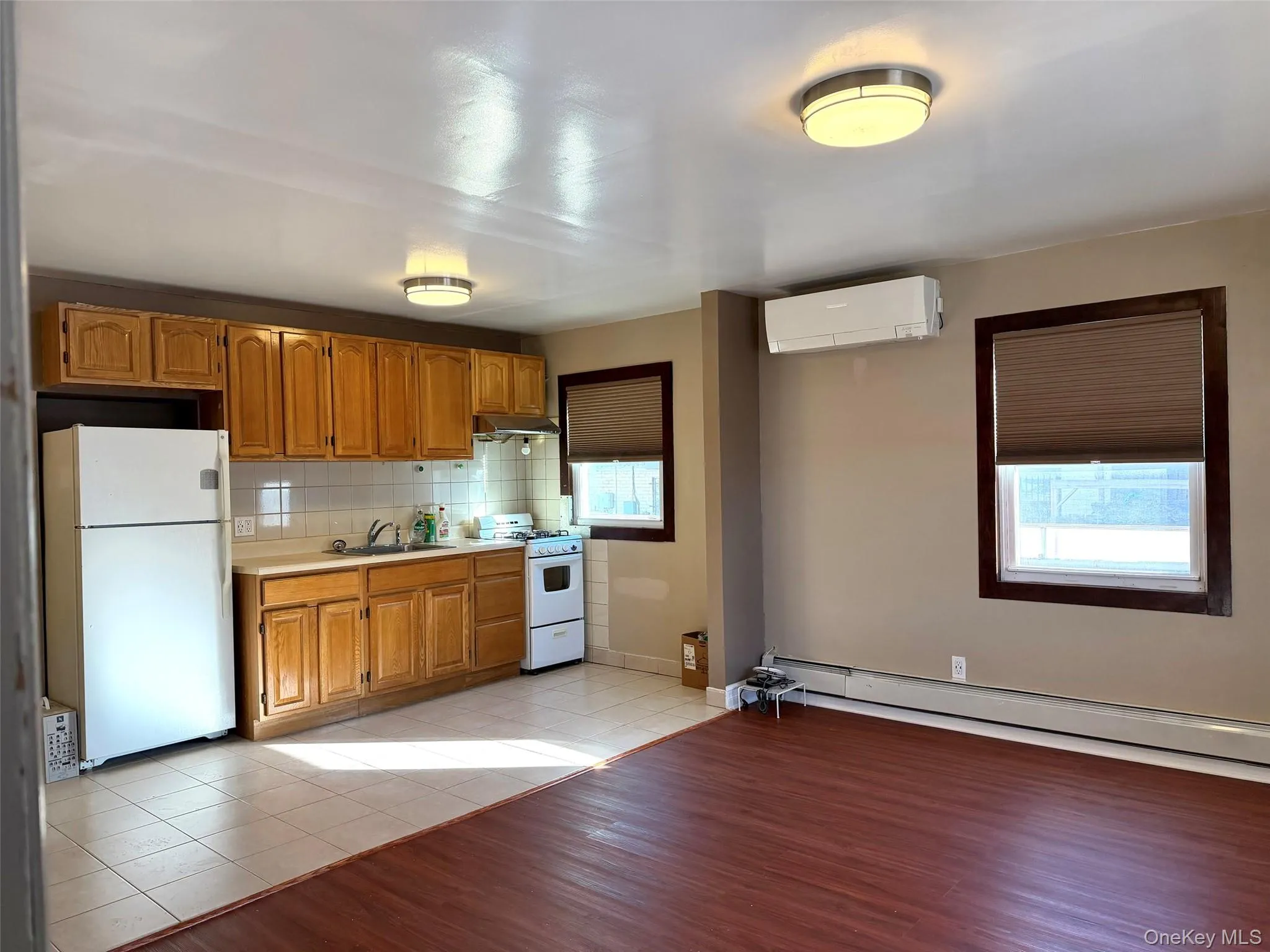 42-47 194TH Street, New York, NY, 2 Bedrooms Bedrooms, 4 Rooms Rooms,1 BathroomBathrooms,Residential Lease,For Rent,194TH,0,960675 42-47 194TH Street, New York, NY, 2 Bedrooms Bedrooms, 4 Rooms Rooms,1 BathroomBathrooms,Residential Lease,For Rent,194TH,0,960675