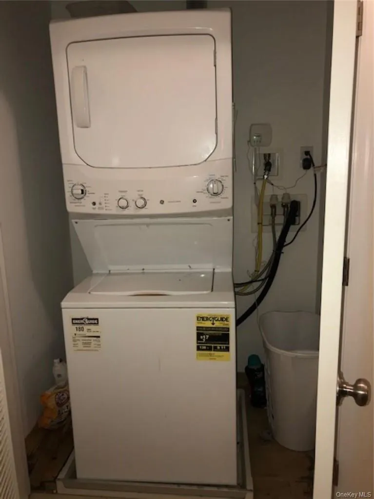 165/167 Main Street, Mount Kisco, NY, 3 Bedrooms Bedrooms, 5 Rooms Rooms,1 BathroomBathrooms,Residential Lease,For Rent,Main,0,960697 165/167 Main Street, Mount Kisco, NY, 3 Bedrooms Bedrooms, 5 Rooms Rooms,1 BathroomBathrooms,Residential Lease,For Rent,Main,0,960697