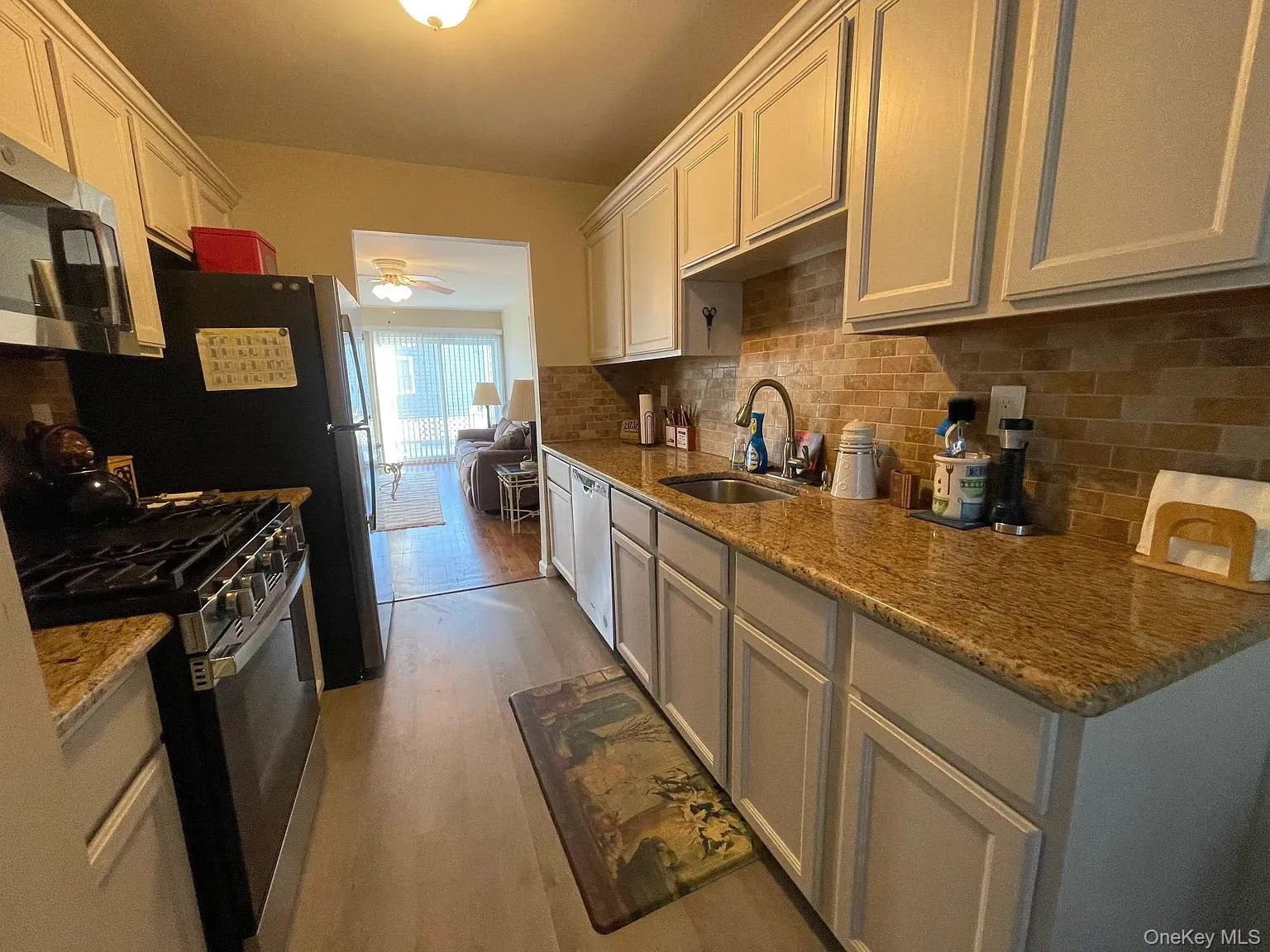 1 Sea Court Lane, Brookhaven, NY, 2 Bedrooms Bedrooms, 9 Rooms Rooms,2 BathroomsBathrooms,Residential Lease,For Rent,Sea Court,0,960702 1 Sea Court Lane, Brookhaven, NY, 2 Bedrooms Bedrooms, 9 Rooms Rooms,2 BathroomsBathrooms,Residential Lease,For Rent,Sea Court,0,960702
