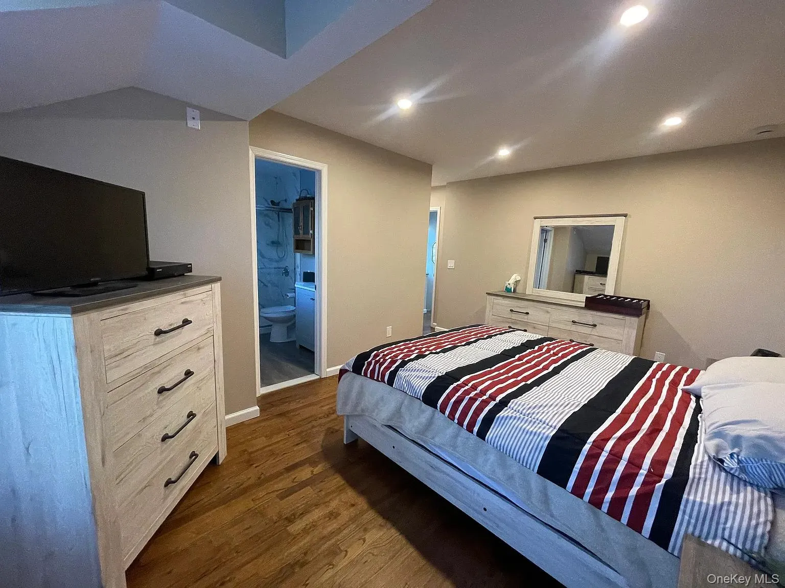 1 Sea Court Lane, Brookhaven, NY, 2 Bedrooms Bedrooms, 9 Rooms Rooms,2 BathroomsBathrooms,Residential Lease,For Rent,Sea Court,0,960702 1 Sea Court Lane, Brookhaven, NY, 2 Bedrooms Bedrooms, 9 Rooms Rooms,2 BathroomsBathrooms,Residential Lease,For Rent,Sea Court,0,960702