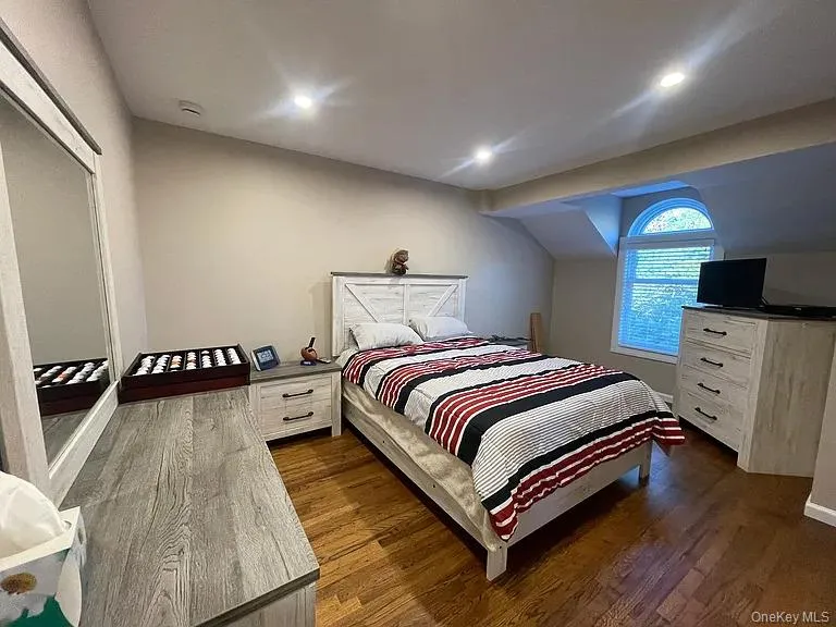 1 Sea Court Lane, Brookhaven, NY, 2 Bedrooms Bedrooms, 9 Rooms Rooms,2 BathroomsBathrooms,Residential Lease,For Rent,Sea Court,0,960702 1 Sea Court Lane, Brookhaven, NY, 2 Bedrooms Bedrooms, 9 Rooms Rooms,2 BathroomsBathrooms,Residential Lease,For Rent,Sea Court,0,960702