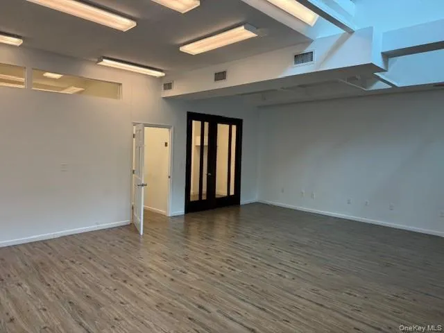 3272 Steinway Street, New York, NY, ,Commercial Lease,For Rent,Steinway Street,0,960721 3272 Steinway Street, New York, NY, ,Commercial Lease,For Rent,Steinway Street,0,960721