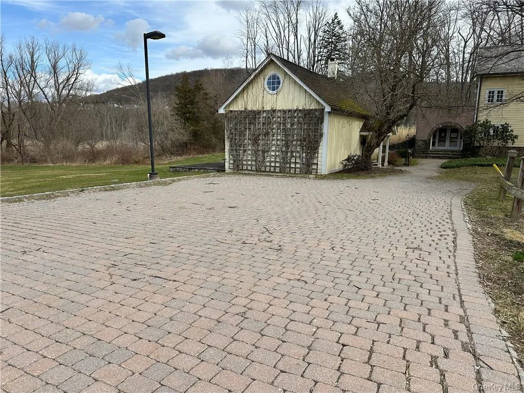 Parking - Shared lot Parking - Shared lot