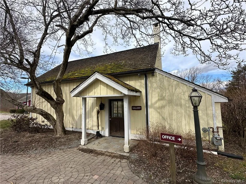 Gallery Enterance Gallery Enterance