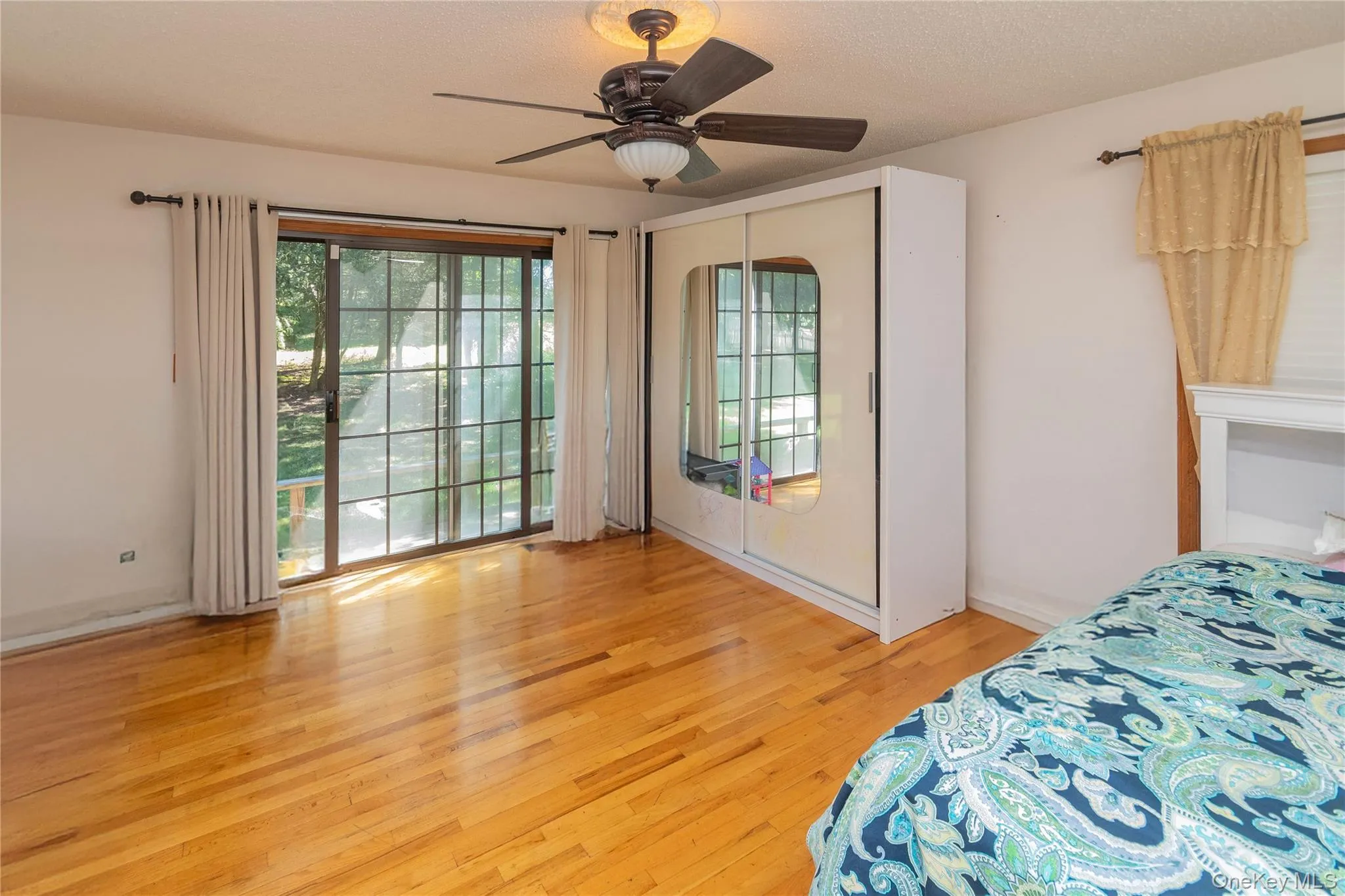 First floor bedroom with shared access of main level full bath First floor bedroom with shared access of main level full bath