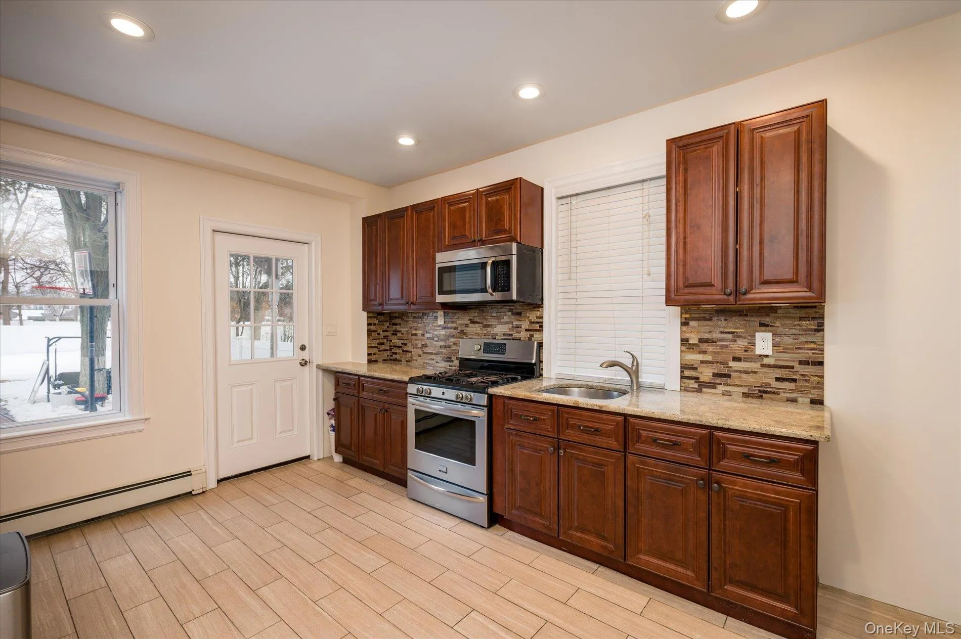 34 Front Street, Oyster Bay, NY, 3 Bedrooms Bedrooms, 8 Rooms Rooms,1 BathroomBathrooms,Residential,For Rent,Front,0,960762 34 Front Street, Oyster Bay, NY, 3 Bedrooms Bedrooms, 8 Rooms Rooms,1 BathroomBathrooms,Residential,For Rent,Front,0,960762