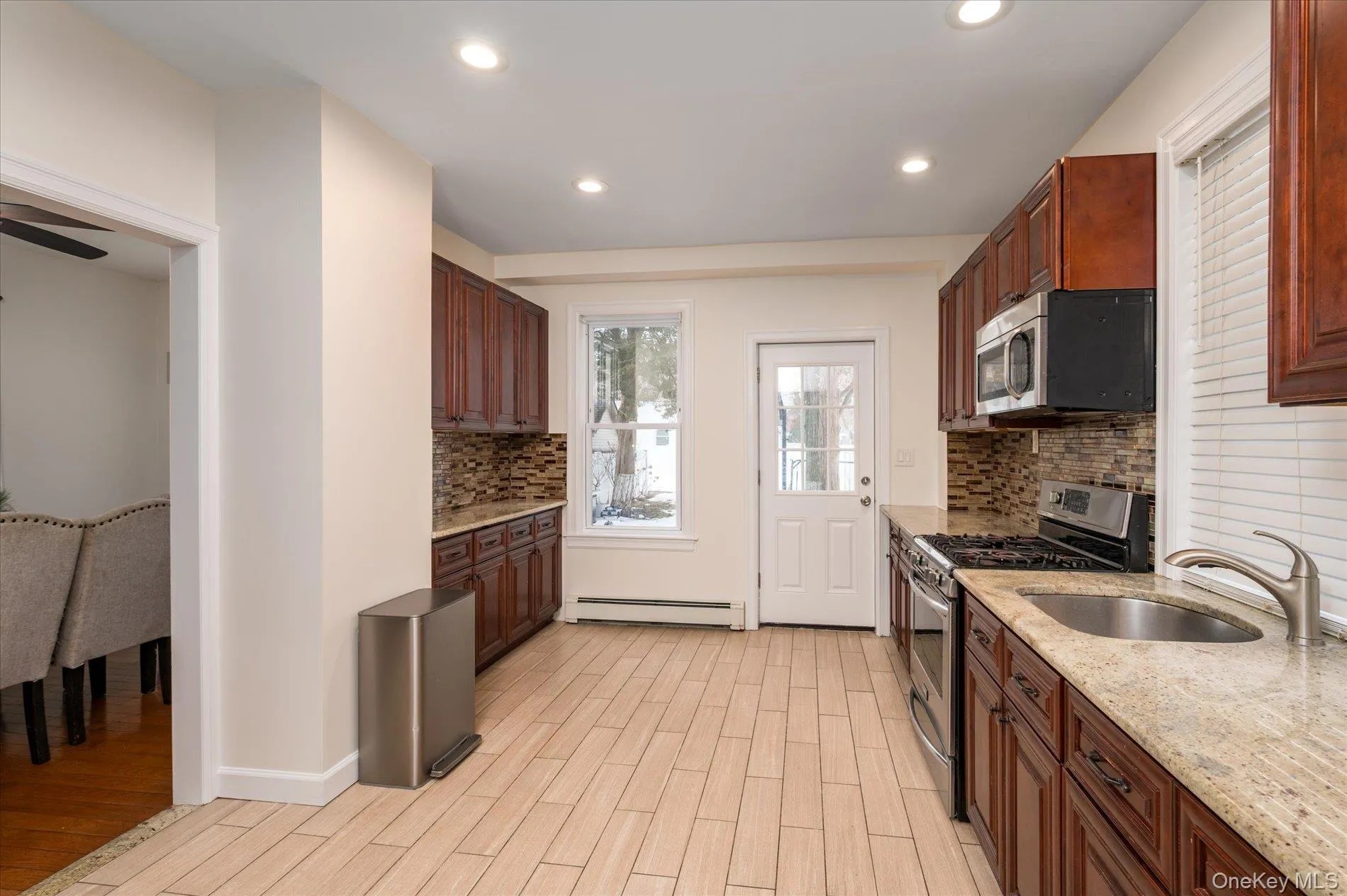 34 Front Street, Oyster Bay, NY, 3 Bedrooms Bedrooms, 8 Rooms Rooms,1 BathroomBathrooms,Residential,For Rent,Front,0,960762 34 Front Street, Oyster Bay, NY, 3 Bedrooms Bedrooms, 8 Rooms Rooms,1 BathroomBathrooms,Residential,For Rent,Front,0,960762