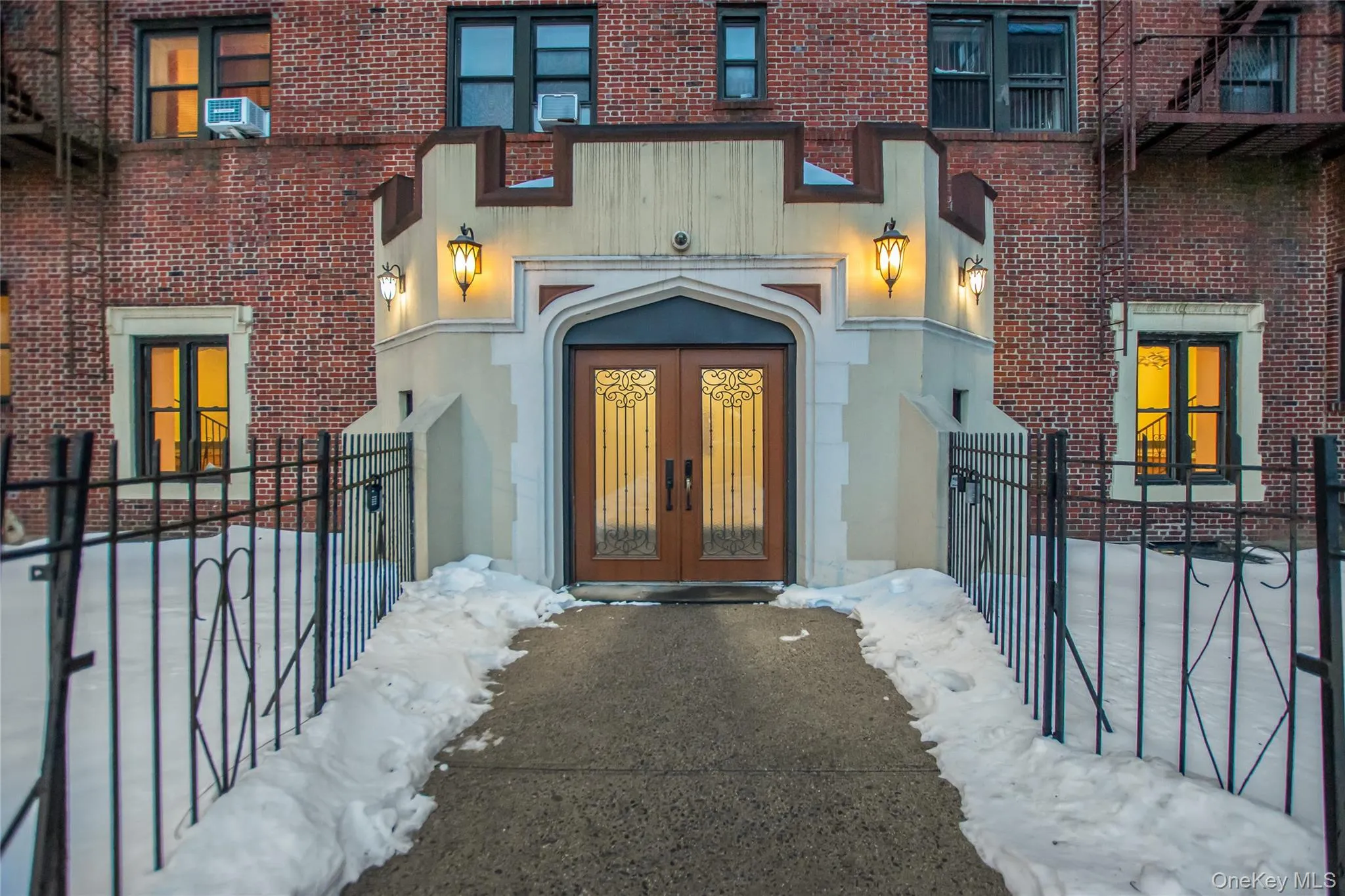 590 E Third Street, Mount Vernon, NY, 1 Bedroom Bedrooms, 3 Rooms Rooms,1 BathroomBathrooms,Residential Sale,For Rent,E Third,0,960773 590 E Third Street, Mount Vernon, NY, 1 Bedroom Bedrooms, 3 Rooms Rooms,1 BathroomBathrooms,Residential Sale,For Rent,E Third,0,960773