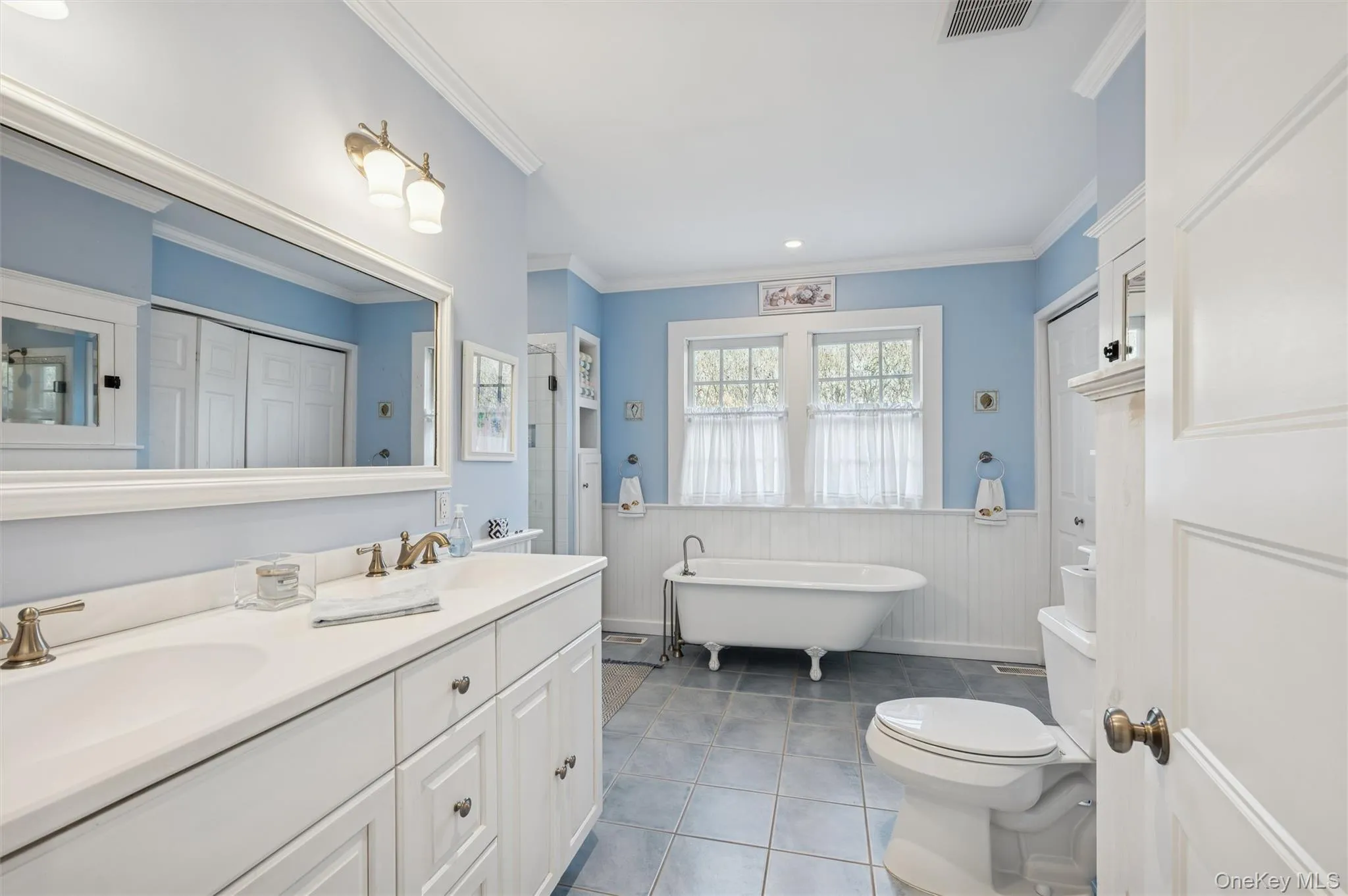 50 Lamb Avenue, Southampton, NY, 3 Bedrooms Bedrooms, 7 Rooms Rooms,2 BathroomsBathrooms,Residential Lease,For Rent,Lamb,0,960841 50 Lamb Avenue, Southampton, NY, 3 Bedrooms Bedrooms, 7 Rooms Rooms,2 BathroomsBathrooms,Residential Lease,For Rent,Lamb,0,960841