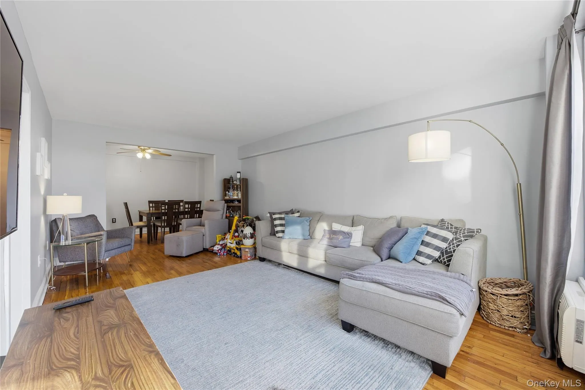 21 Fairview Avenue, Eastchester, NY, 2 Bedrooms Bedrooms, 5 Rooms Rooms,1 BathroomBathrooms,Residential Lease,For Rent,Fairview,0,960867 21 Fairview Avenue, Eastchester, NY, 2 Bedrooms Bedrooms, 5 Rooms Rooms,1 BathroomBathrooms,Residential Lease,For Rent,Fairview,0,960867