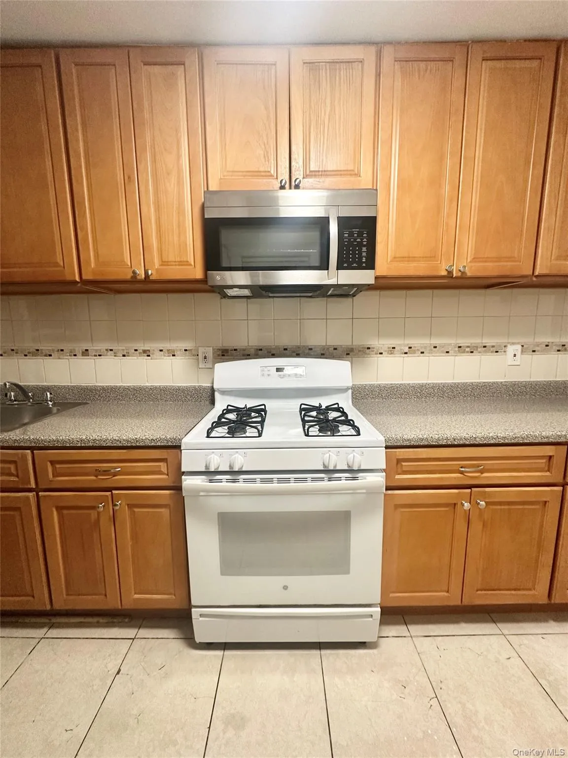 525 5th Street, Mount Vernon, NY, 3 Bedrooms Bedrooms, 5 Rooms Rooms,1 BathroomBathrooms,Residential Lease,For Rent,5th,0,960880 525 5th Street, Mount Vernon, NY, 3 Bedrooms Bedrooms, 5 Rooms Rooms,1 BathroomBathrooms,Residential Lease,For Rent,5th,0,960880