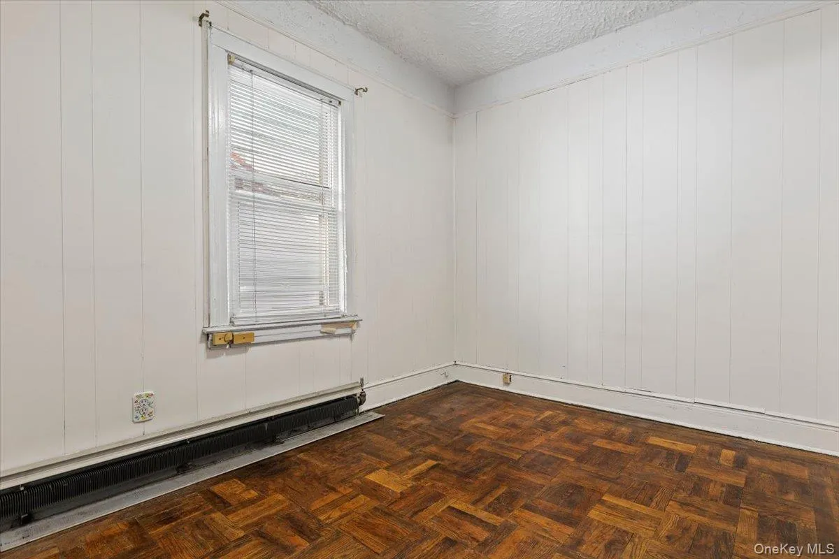 4220 Boyd Avenue, New York, NY, 3 Bedrooms Bedrooms, 5 Rooms Rooms,2 BathroomsBathrooms,Residential Sale,For Rent,Boyd,0,960886 4220 Boyd Avenue, New York, NY, 3 Bedrooms Bedrooms, 5 Rooms Rooms,2 BathroomsBathrooms,Residential Sale,For Rent,Boyd,0,960886