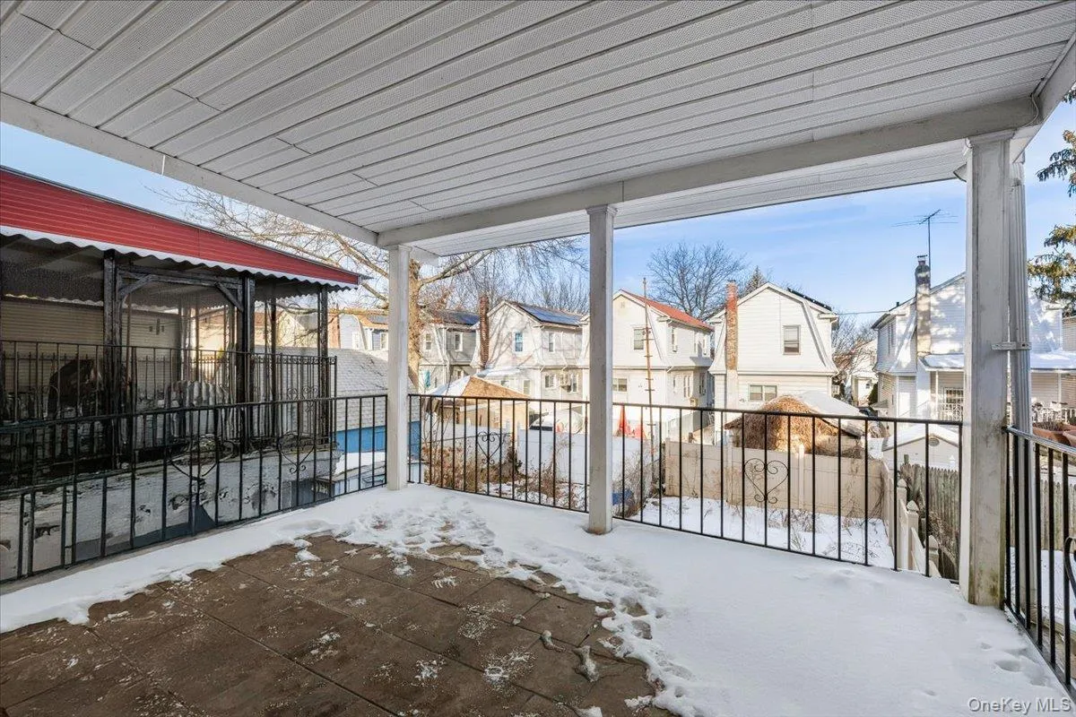 4220 Boyd Avenue, New York, NY, 3 Bedrooms Bedrooms, 5 Rooms Rooms,2 BathroomsBathrooms,Residential Sale,For Rent,Boyd,0,960886 4220 Boyd Avenue, New York, NY, 3 Bedrooms Bedrooms, 5 Rooms Rooms,2 BathroomsBathrooms,Residential Sale,For Rent,Boyd,0,960886