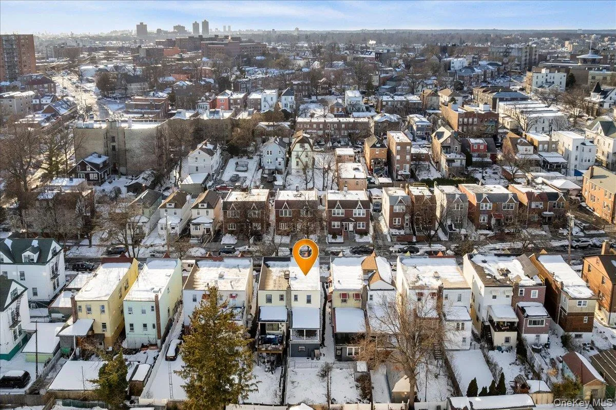 4220 Boyd Avenue, New York, NY, 3 Bedrooms Bedrooms, 5 Rooms Rooms,2 BathroomsBathrooms,Residential Sale,For Rent,Boyd,0,960886 4220 Boyd Avenue, New York, NY, 3 Bedrooms Bedrooms, 5 Rooms Rooms,2 BathroomsBathrooms,Residential Sale,For Rent,Boyd,0,960886