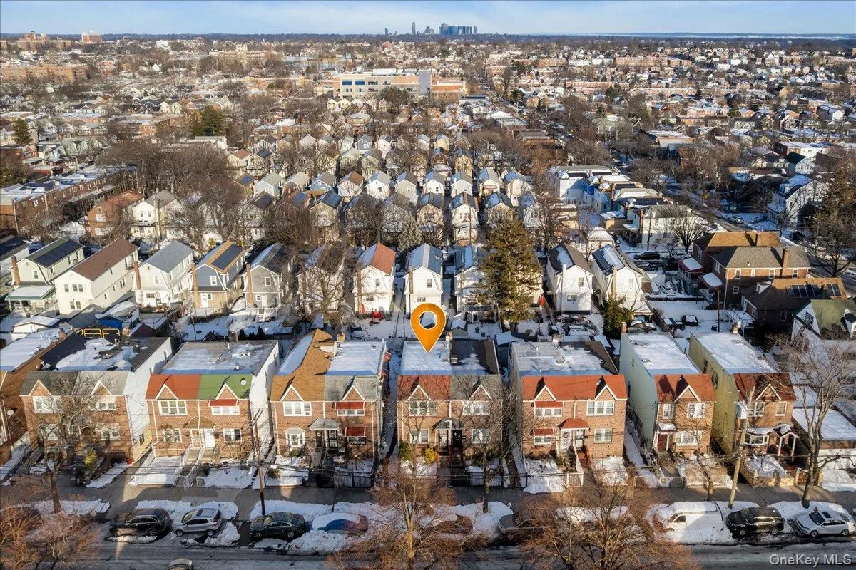 4220 Boyd Avenue, New York, NY, 3 Bedrooms Bedrooms, 5 Rooms Rooms,2 BathroomsBathrooms,Residential Sale,For Rent,Boyd,0,960886 4220 Boyd Avenue, New York, NY, 3 Bedrooms Bedrooms, 5 Rooms Rooms,2 BathroomsBathrooms,Residential Sale,For Rent,Boyd,0,960886