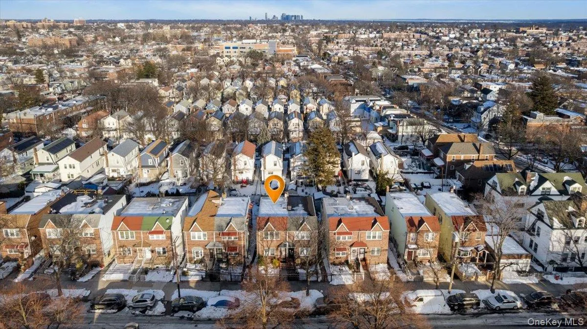 4220 Boyd Avenue, New York, NY, 3 Bedrooms Bedrooms, 5 Rooms Rooms,2 BathroomsBathrooms,Residential Sale,For Rent,Boyd,0,960886 4220 Boyd Avenue, New York, NY, 3 Bedrooms Bedrooms, 5 Rooms Rooms,2 BathroomsBathrooms,Residential Sale,For Rent,Boyd,0,960886