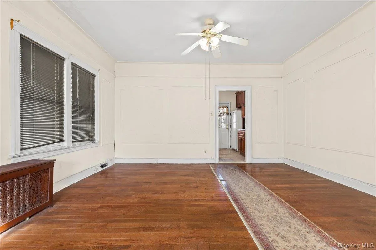 4220 Boyd Avenue, New York, NY, 3 Bedrooms Bedrooms, 5 Rooms Rooms,2 BathroomsBathrooms,Residential Sale,For Rent,Boyd,0,960886 4220 Boyd Avenue, New York, NY, 3 Bedrooms Bedrooms, 5 Rooms Rooms,2 BathroomsBathrooms,Residential Sale,For Rent,Boyd,0,960886
