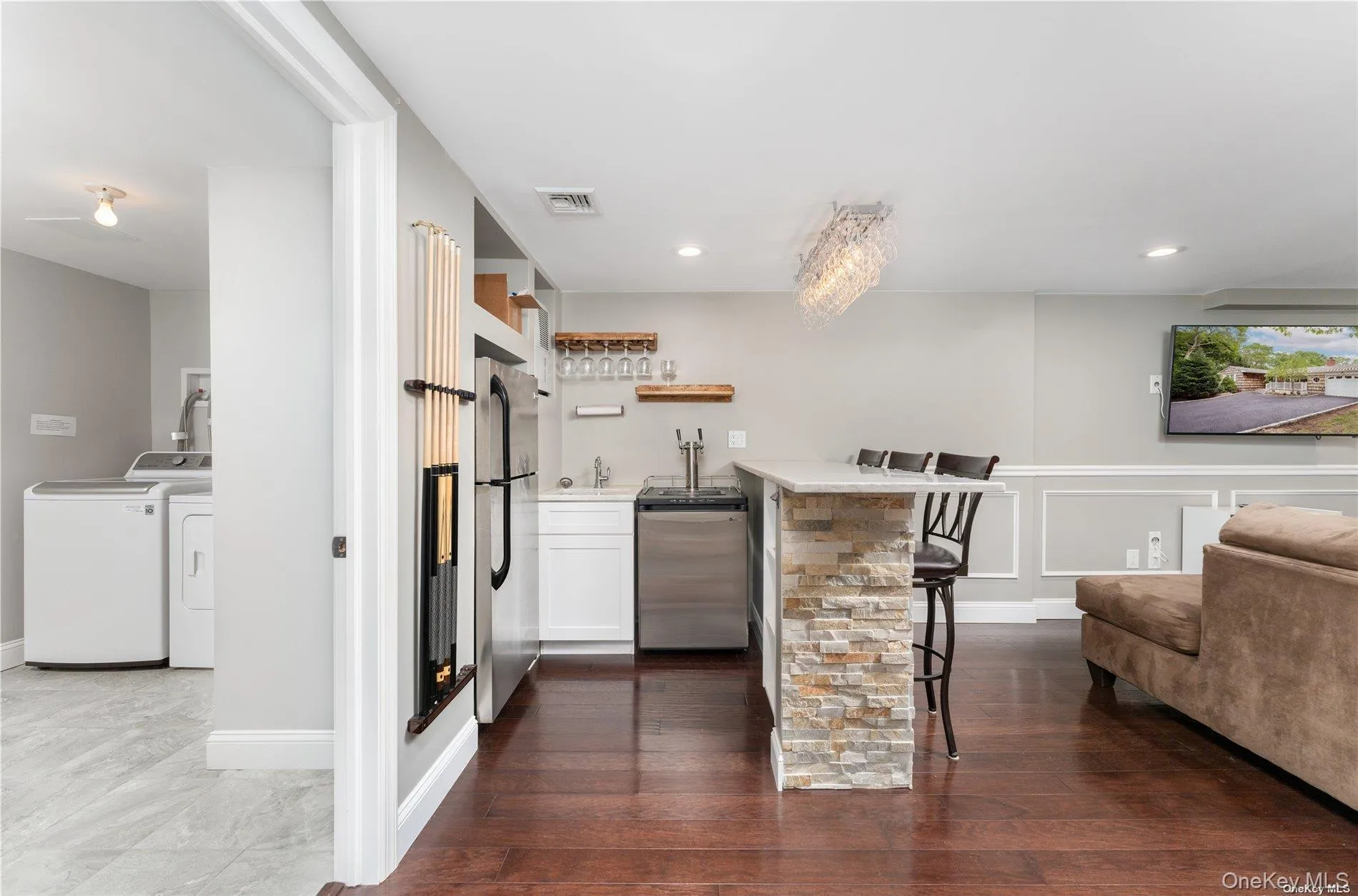 8 Wakeman Court, Southampton, NY, 4 Bedrooms Bedrooms, 11 Rooms Rooms,3 BathroomsBathrooms,Residential Lease,For Rent,Wakeman,0,960898 8 Wakeman Court, Southampton, NY, 4 Bedrooms Bedrooms, 11 Rooms Rooms,3 BathroomsBathrooms,Residential Lease,For Rent,Wakeman,0,960898