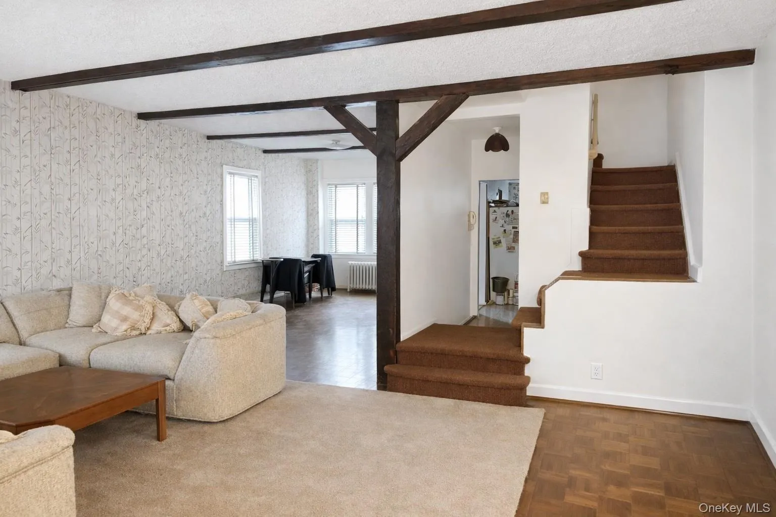 85-32 68th Avenue, New York, NY, 3 Bedrooms Bedrooms, 7 Rooms Rooms,1 BathroomBathrooms,Residential,For Rent,68th,0,960910 85-32 68th Avenue, New York, NY, 3 Bedrooms Bedrooms, 7 Rooms Rooms,1 BathroomBathrooms,Residential,For Rent,68th,0,960910