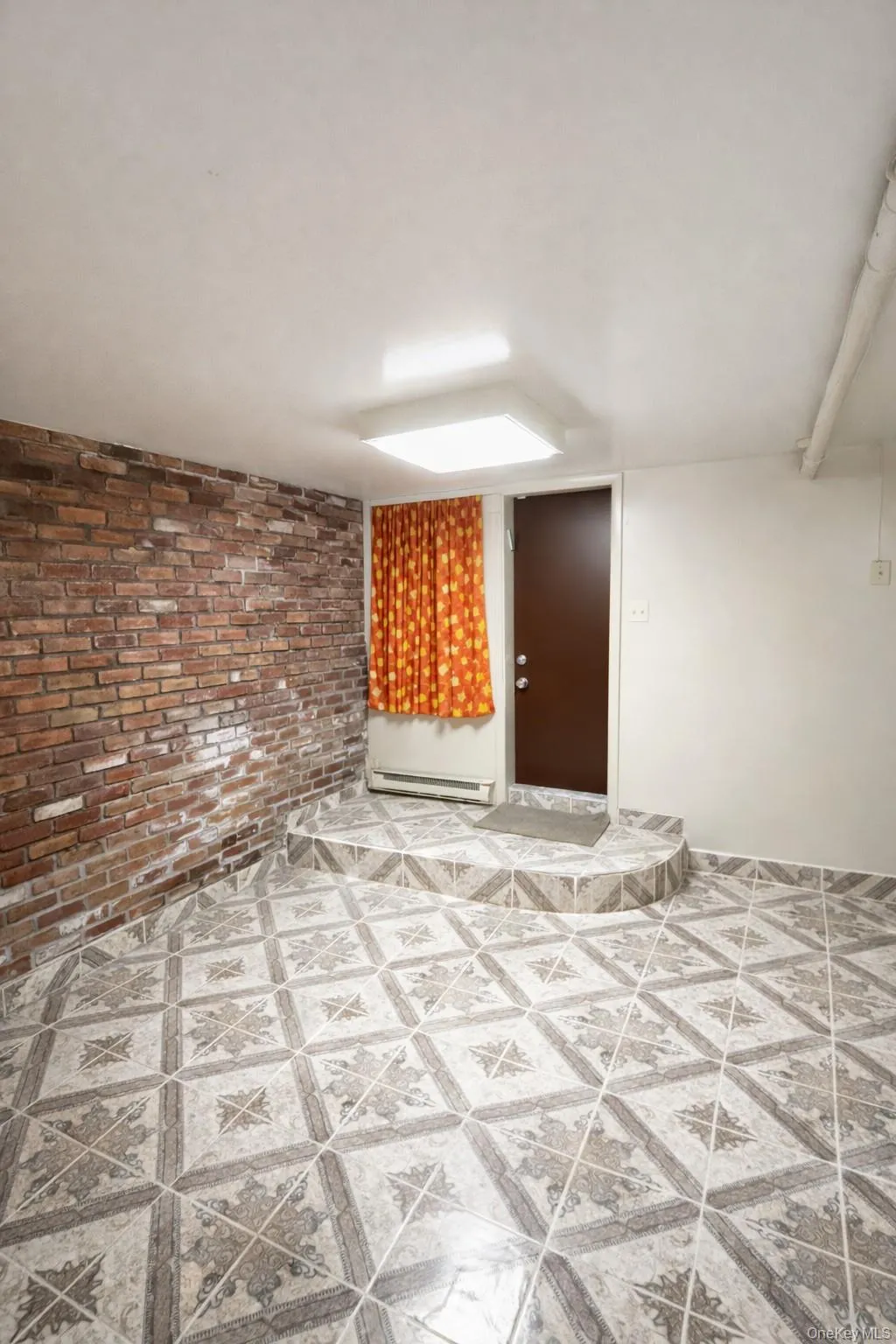 85-32 68th Avenue, New York, NY, 3 Bedrooms Bedrooms, 7 Rooms Rooms,1 BathroomBathrooms,Residential,For Rent,68th,0,960910 85-32 68th Avenue, New York, NY, 3 Bedrooms Bedrooms, 7 Rooms Rooms,1 BathroomBathrooms,Residential,For Rent,68th,0,960910