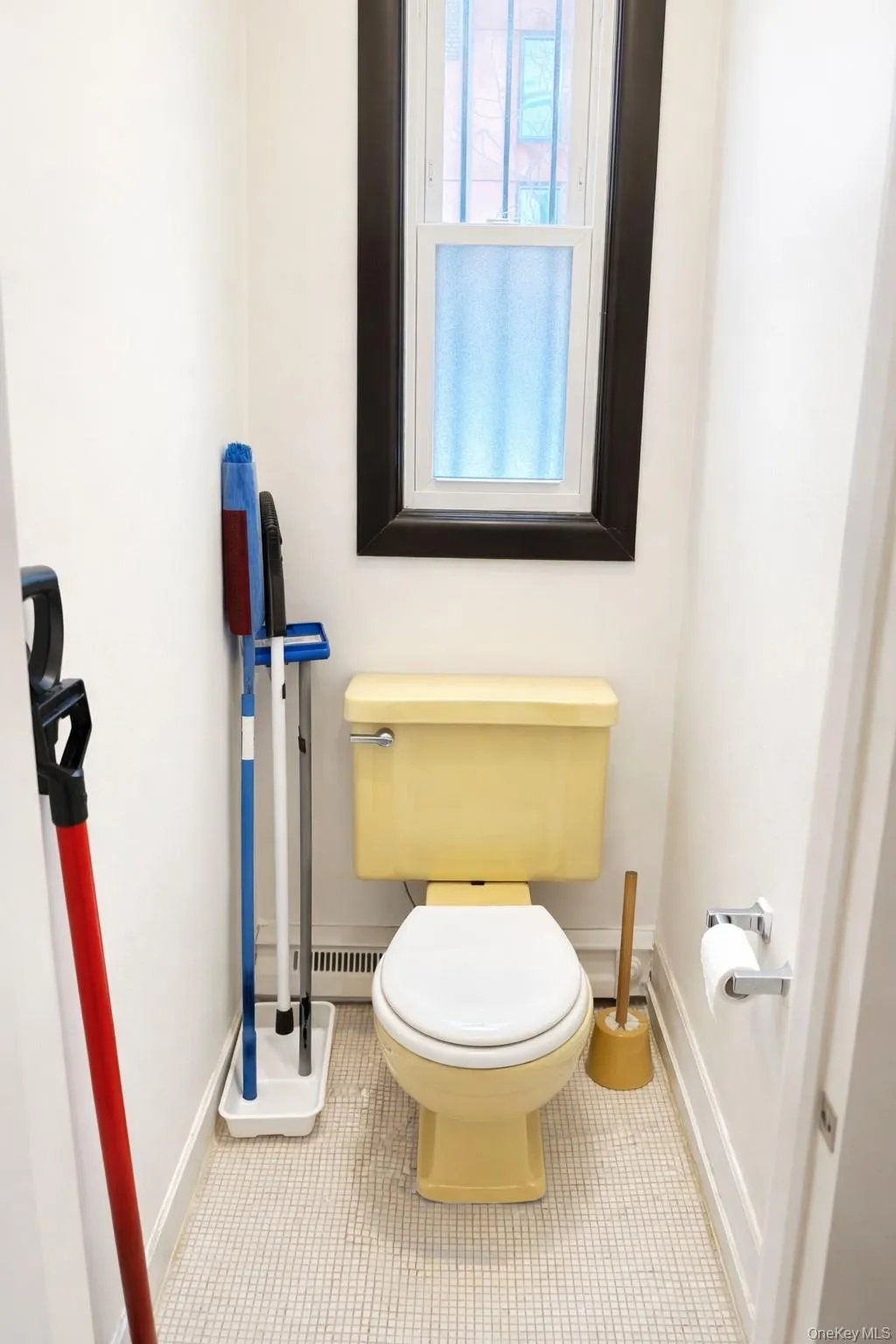 85-32 68th Avenue, New York, NY, 3 Bedrooms Bedrooms, 7 Rooms Rooms,1 BathroomBathrooms,Residential,For Rent,68th,0,960910 85-32 68th Avenue, New York, NY, 3 Bedrooms Bedrooms, 7 Rooms Rooms,1 BathroomBathrooms,Residential,For Rent,68th,0,960910
