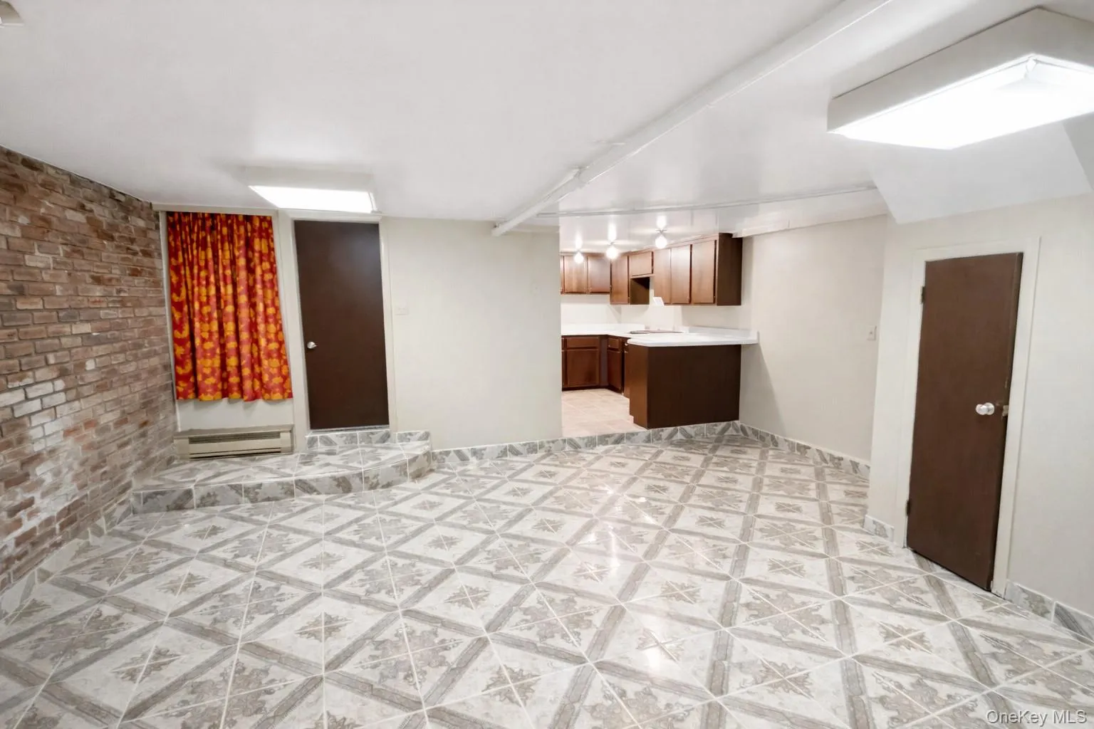 85-32 68th Avenue, New York, NY, 3 Bedrooms Bedrooms, 7 Rooms Rooms,1 BathroomBathrooms,Residential,For Rent,68th,0,960910 85-32 68th Avenue, New York, NY, 3 Bedrooms Bedrooms, 7 Rooms Rooms,1 BathroomBathrooms,Residential,For Rent,68th,0,960910