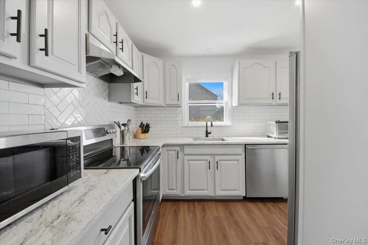 180 Heritage Hills, Somers, NY, 1 Bedroom Bedrooms, 4 Rooms Rooms,1 BathroomBathrooms,Residential Lease,For Rent,Heritage,0,960915 180 Heritage Hills, Somers, NY, 1 Bedroom Bedrooms, 4 Rooms Rooms,1 BathroomBathrooms,Residential Lease,For Rent,Heritage,0,960915