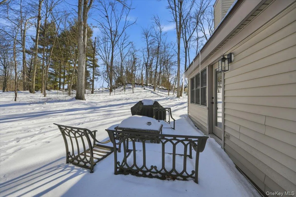 180 Heritage Hills, Somers, NY, 1 Bedroom Bedrooms, 4 Rooms Rooms,1 BathroomBathrooms,Residential Lease,For Rent,Heritage,0,960915 180 Heritage Hills, Somers, NY, 1 Bedroom Bedrooms, 4 Rooms Rooms,1 BathroomBathrooms,Residential Lease,For Rent,Heritage,0,960915