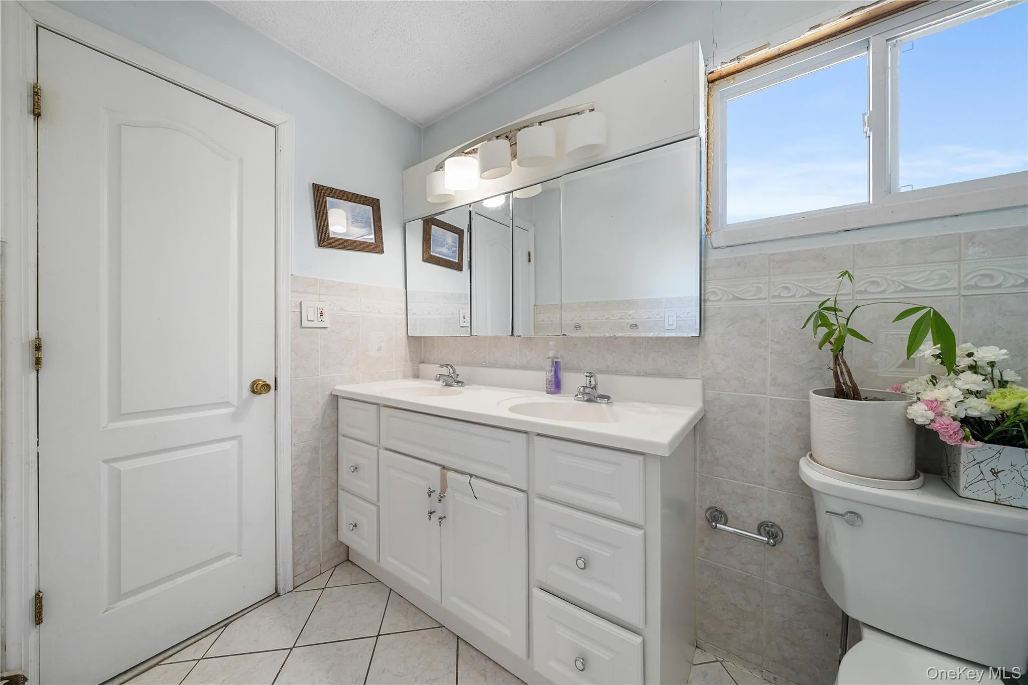 342 Revilo Avenue, Brookhaven, NY, 5 Bedrooms Bedrooms, 14 Rooms Rooms,4 BathroomsBathrooms,Residential,For Rent,Revilo,0,960928 342 Revilo Avenue, Brookhaven, NY, 5 Bedrooms Bedrooms, 14 Rooms Rooms,4 BathroomsBathrooms,Residential,For Rent,Revilo,0,960928