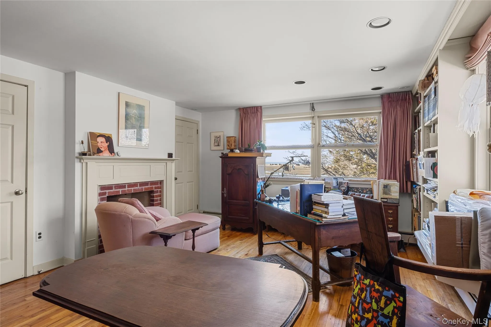 5 Shore Drive, Brookhaven, NY, 4 Bedrooms Bedrooms, 8 Rooms Rooms,2 BathroomsBathrooms,Residential,For Rent,Shore,0,960930 5 Shore Drive, Brookhaven, NY, 4 Bedrooms Bedrooms, 8 Rooms Rooms,2 BathroomsBathrooms,Residential,For Rent,Shore,0,960930