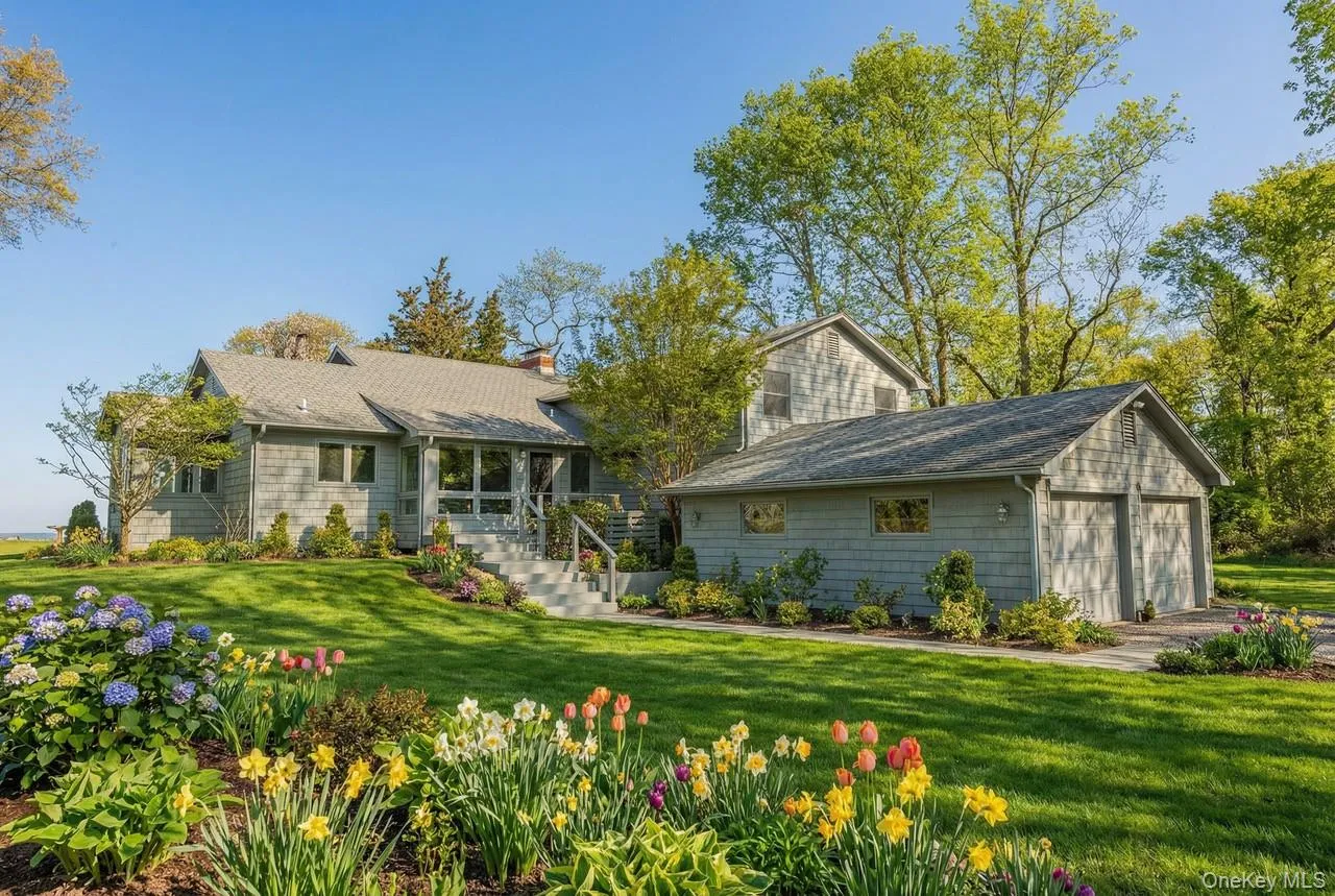 5 Shore Drive, Brookhaven, NY, 4 Bedrooms Bedrooms, 8 Rooms Rooms,2 BathroomsBathrooms,Residential,For Rent,Shore,0,960930 5 Shore Drive, Brookhaven, NY, 4 Bedrooms Bedrooms, 8 Rooms Rooms,2 BathroomsBathrooms,Residential,For Rent,Shore,0,960930