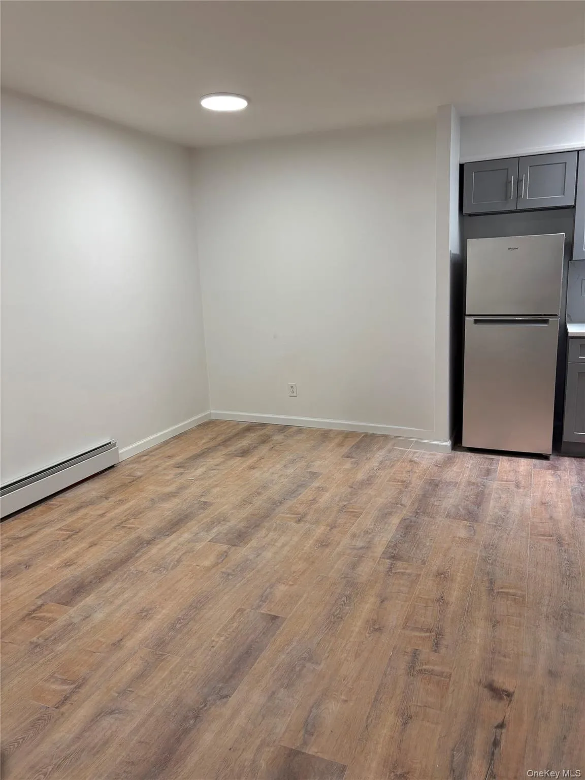 214-02 Hillside Avenue, New York, NY, 2 Bedrooms Bedrooms, 4 Rooms Rooms,1 BathroomBathrooms,Residential Lease,For Rent,Hillside,0,960937 214-02 Hillside Avenue, New York, NY, 2 Bedrooms Bedrooms, 4 Rooms Rooms,1 BathroomBathrooms,Residential Lease,For Rent,Hillside,0,960937