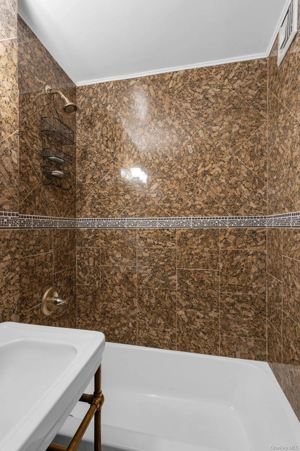 579 215th Street, New York, NY, 3 Rooms Rooms,1 BathroomBathrooms,Residential,For Rent,215th,0,960955 579 215th Street, New York, NY, 3 Rooms Rooms,1 BathroomBathrooms,Residential,For Rent,215th,0,960955