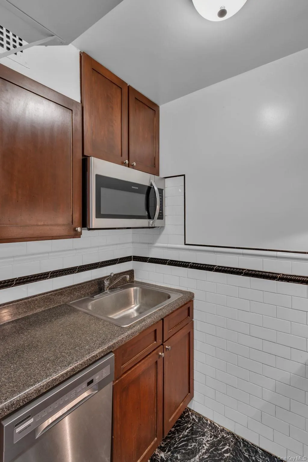 579 215th Street, New York, NY, 3 Rooms Rooms,1 BathroomBathrooms,Residential,For Rent,215th,0,960955 579 215th Street, New York, NY, 3 Rooms Rooms,1 BathroomBathrooms,Residential,For Rent,215th,0,960955