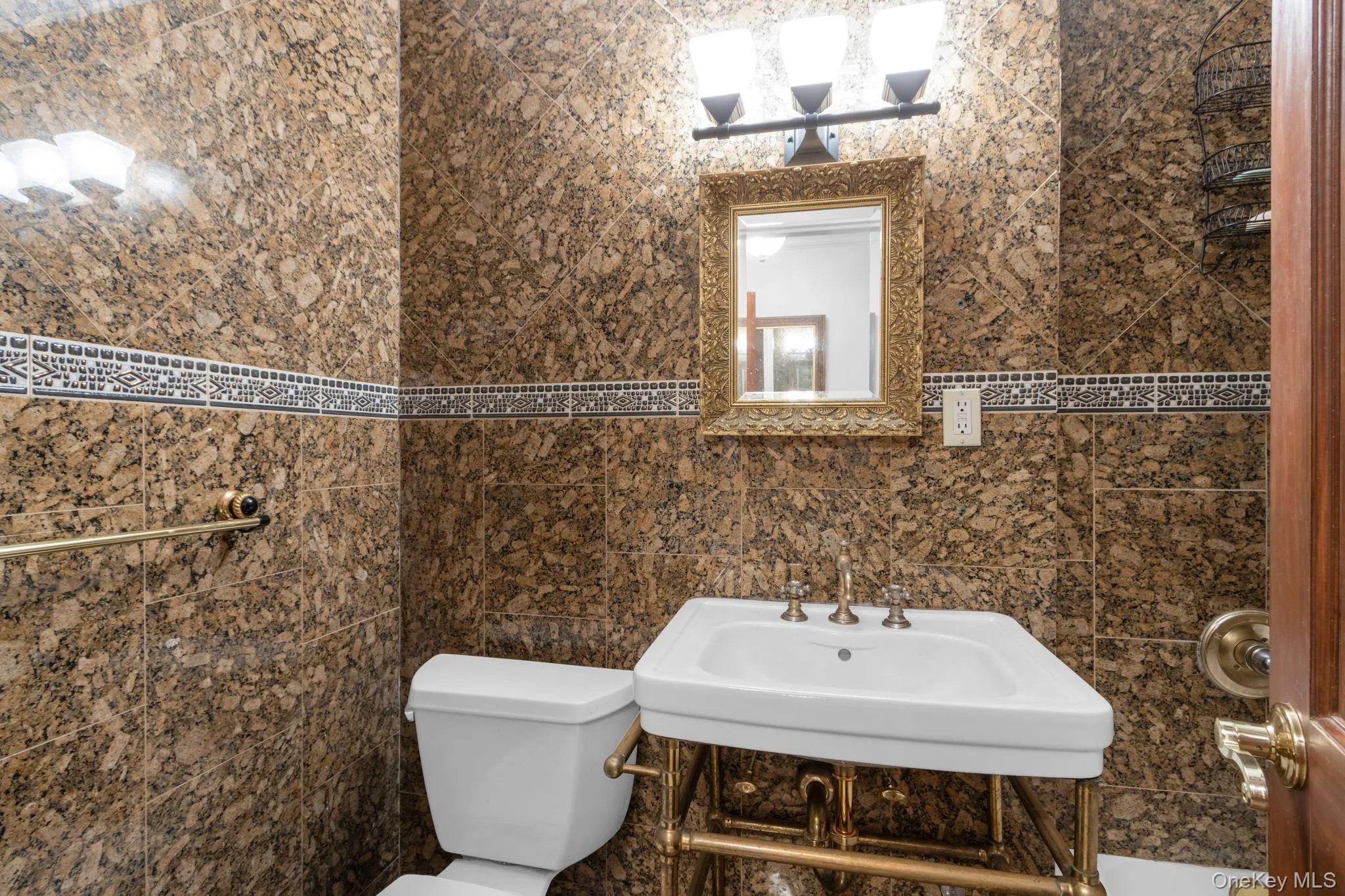 579 215th Street, New York, NY, 3 Rooms Rooms,1 BathroomBathrooms,Residential,For Rent,215th,0,960955 579 215th Street, New York, NY, 3 Rooms Rooms,1 BathroomBathrooms,Residential,For Rent,215th,0,960955