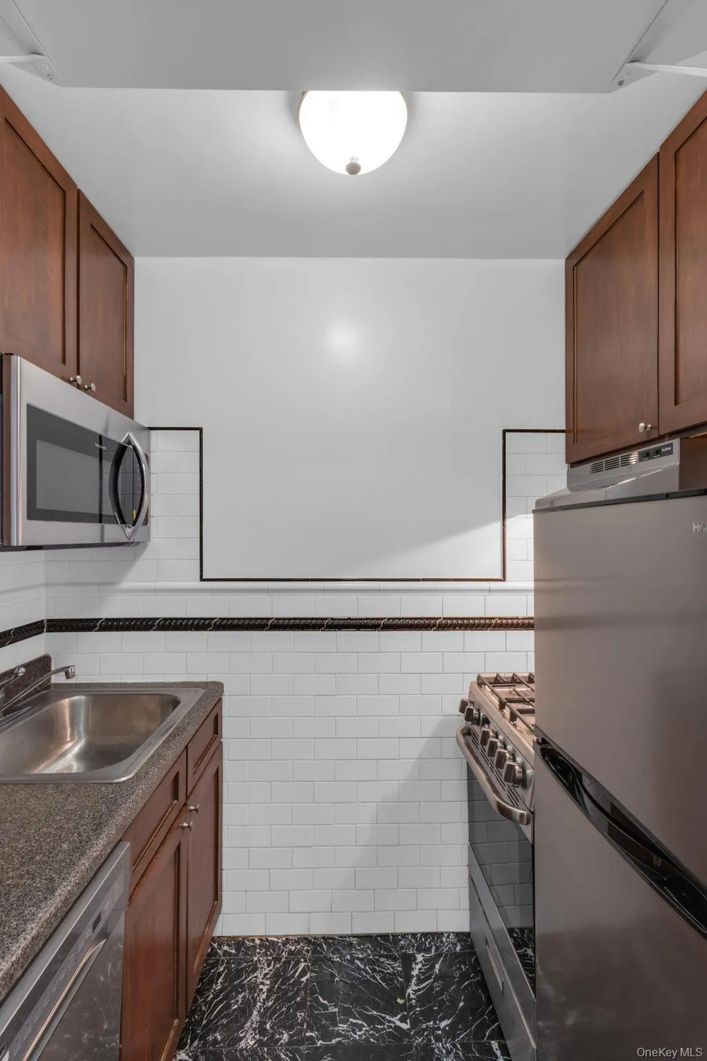 579 215th Street, New York, NY, 3 Rooms Rooms,1 BathroomBathrooms,Residential,For Rent,215th,0,960955 579 215th Street, New York, NY, 3 Rooms Rooms,1 BathroomBathrooms,Residential,For Rent,215th,0,960955